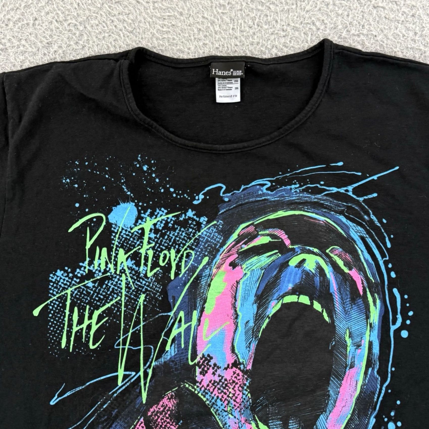 Hanes Pink Floyd The Wall Shirt Women 2XL Black Band Short Sleeve Music Concert Grunge Size XXL / US 16-18 / IT 52-54 - 3 Thumbnail