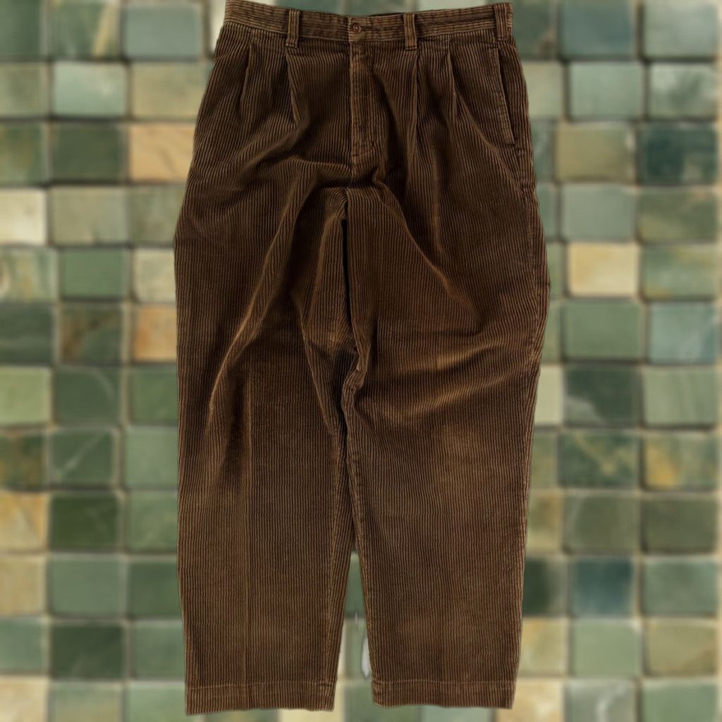 Abercrombie & Fitch VINTAGE Abercrombie & Fitch Corduroy Pants Brown Baggy Mens 36x32 36x31 Actual Inseam 31 Casual Pants Men Brown Corduroy Size US 36 / EU 52 - 1 Thumbnail