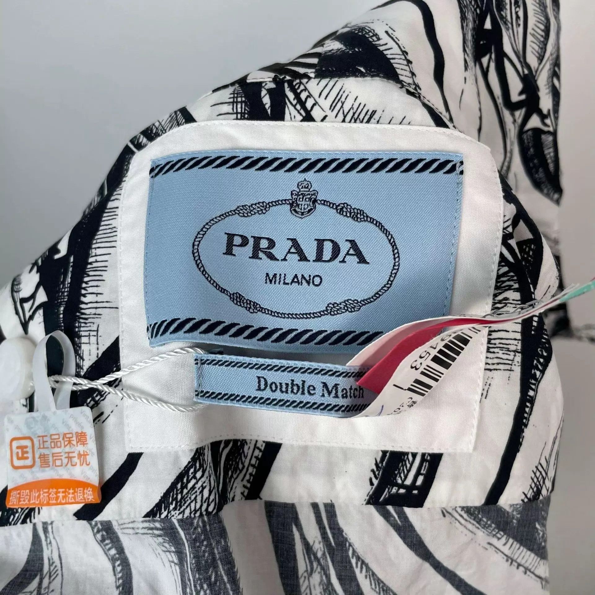 Prada Prada Floral Black/White Colorblock Short Sleeve S Size US S / EU 44-46 / 1 - 3 Thumbnail