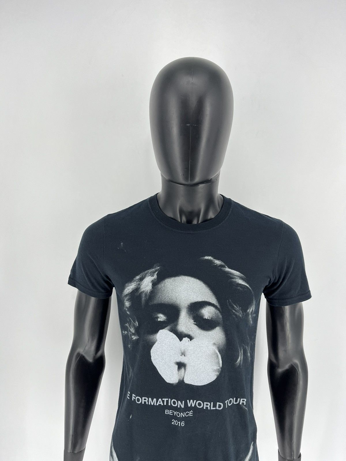 Band Tees × Beyonce Beyonce Formation 2016 World Tour Official T Shirt Adult S Size US S / EU 44-46 / 1 - 5 Thumbnail