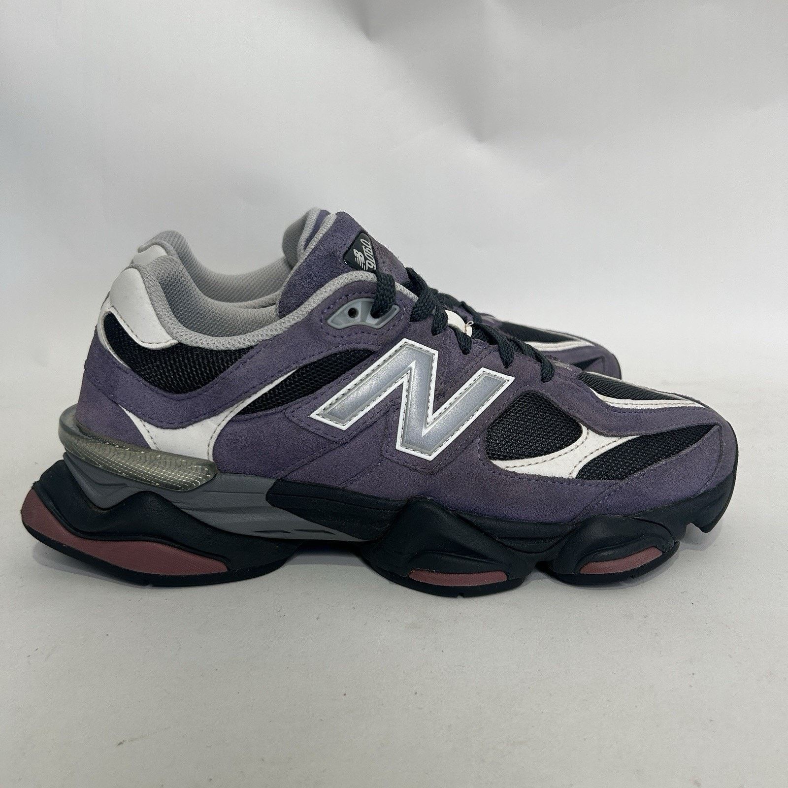 New Balance New Balance 9060 “Mercury Purple Black” U9060VRB Size US 9.5 / EU 42-43 - 4 Thumbnail