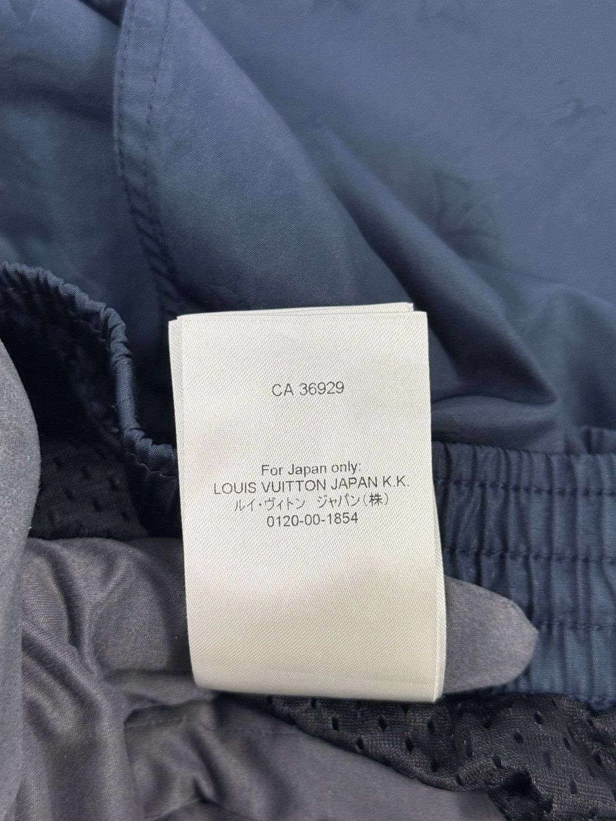Louis Vuitton SIGNATURE BOARD SWIMSHORTS Size US 32 / EU 48 - 8 Thumbnail