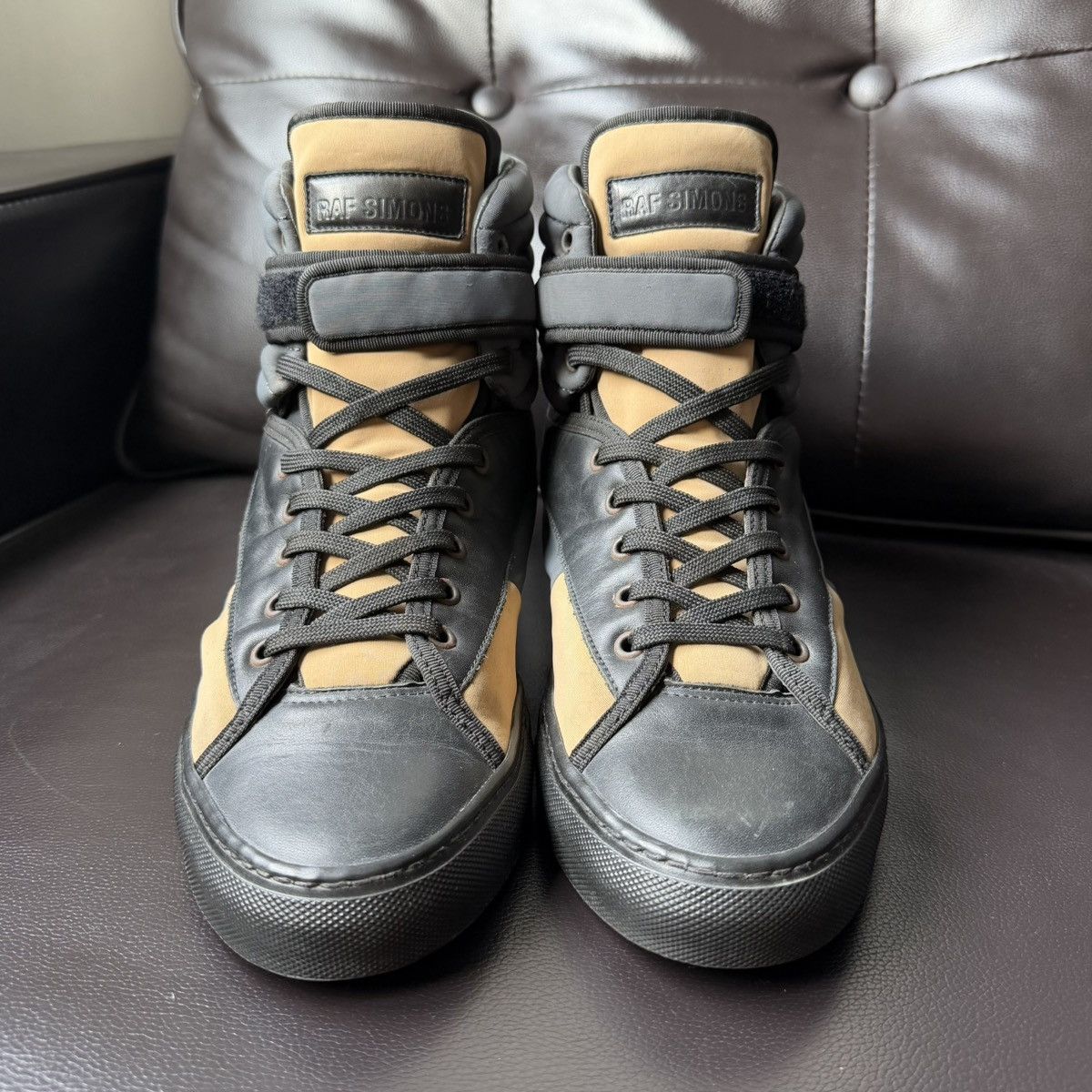 Raf Simons Raf Simons - 2009 Astronaut High Top Sneaker Size US 9 / EU 42 - 2 Thumbnail