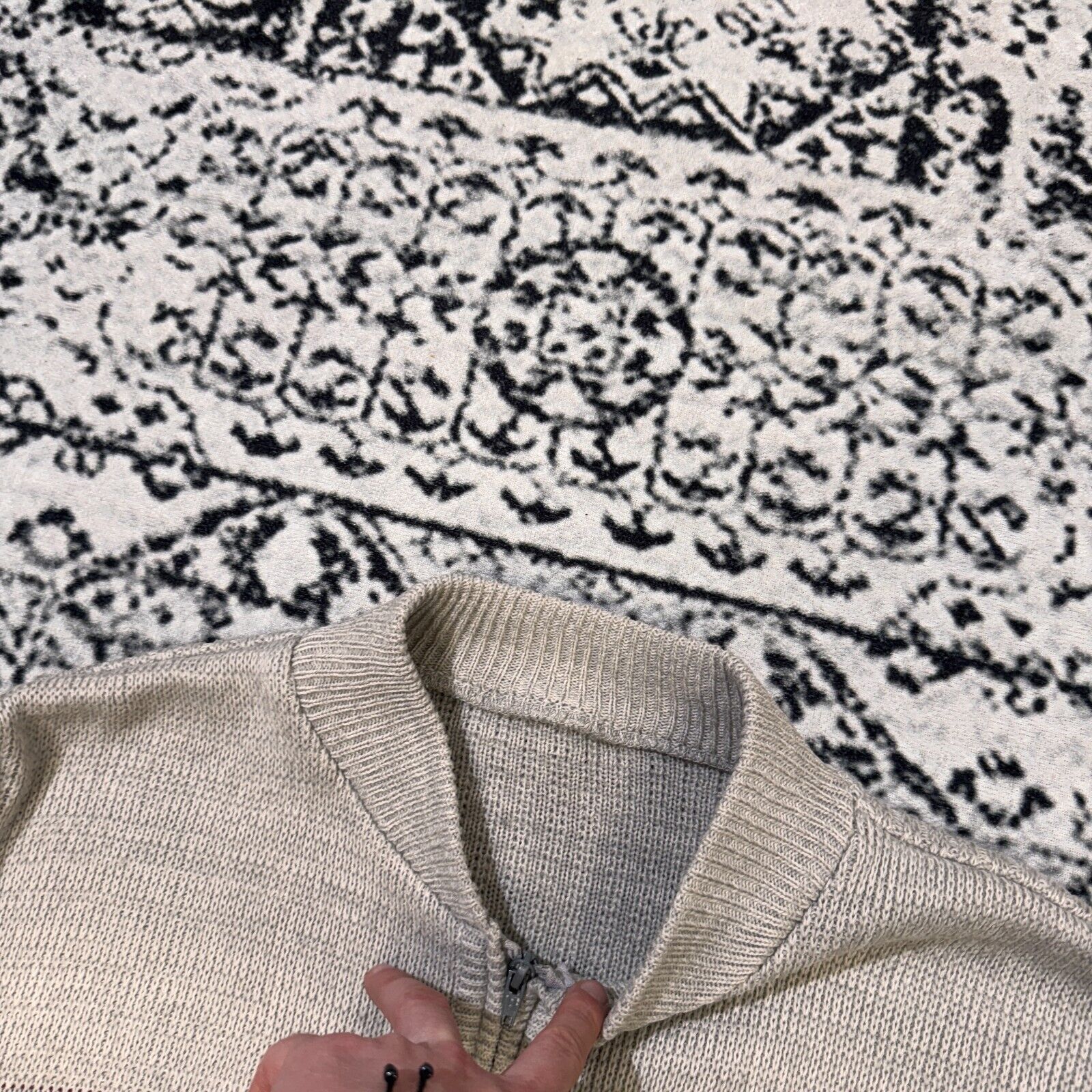 Vintage Vintage Unisex Gray Acrylic Sweater Size L Y2K 90s Geometric Size US L / EU 52-54 / 3 - 11 Thumbnail