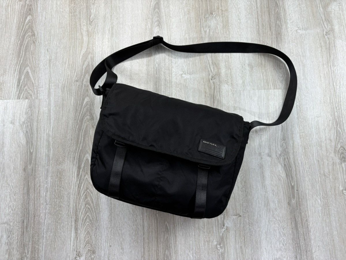 Designer × Diesel Mens bag Diesel Discovery Color Black Size ONE SIZE - 1 Thumbnail