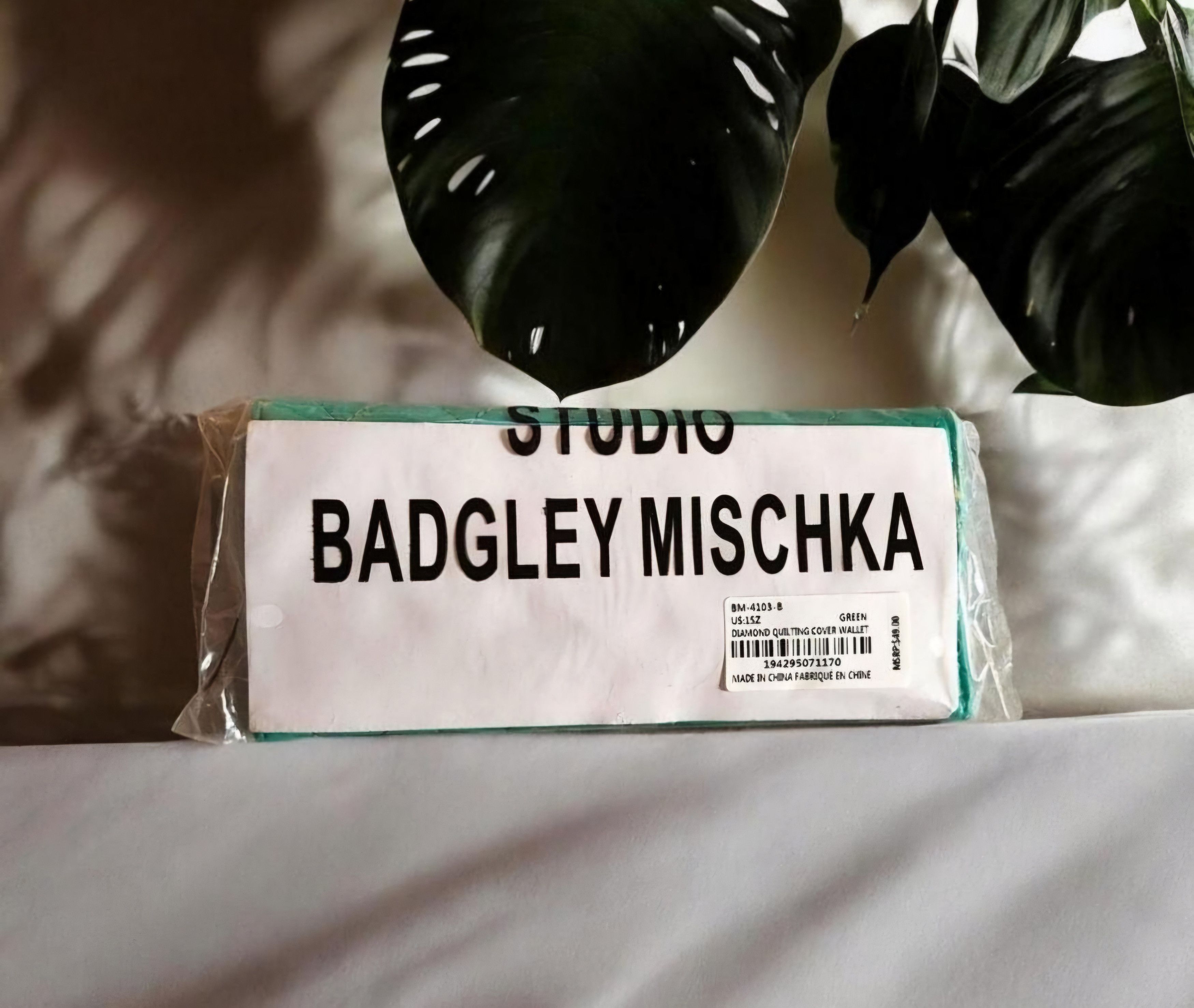 Badgley Mischka NWT Badgely Mischka Wallet Size ONE SIZE - 6 Thumbnail
