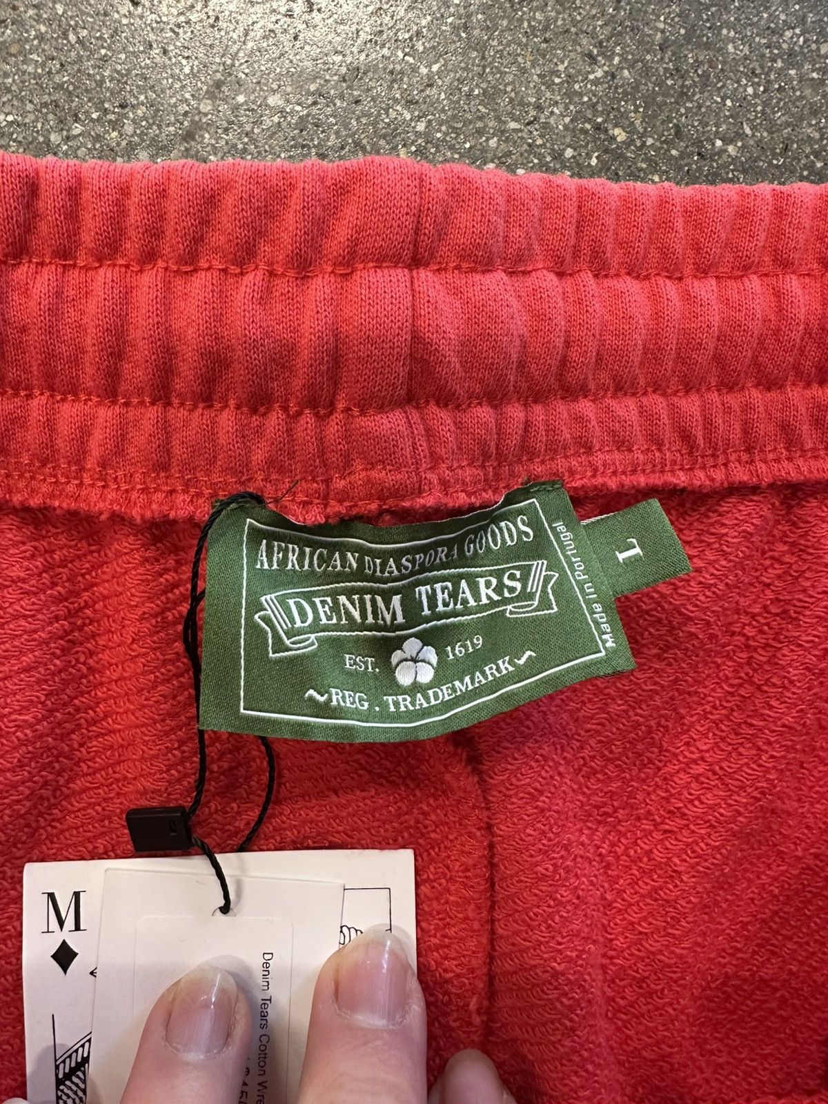DENIM TEARS Denim Tears Wreath Sweatpants Red Size US 34 / EU 50 - 3 Thumbnail