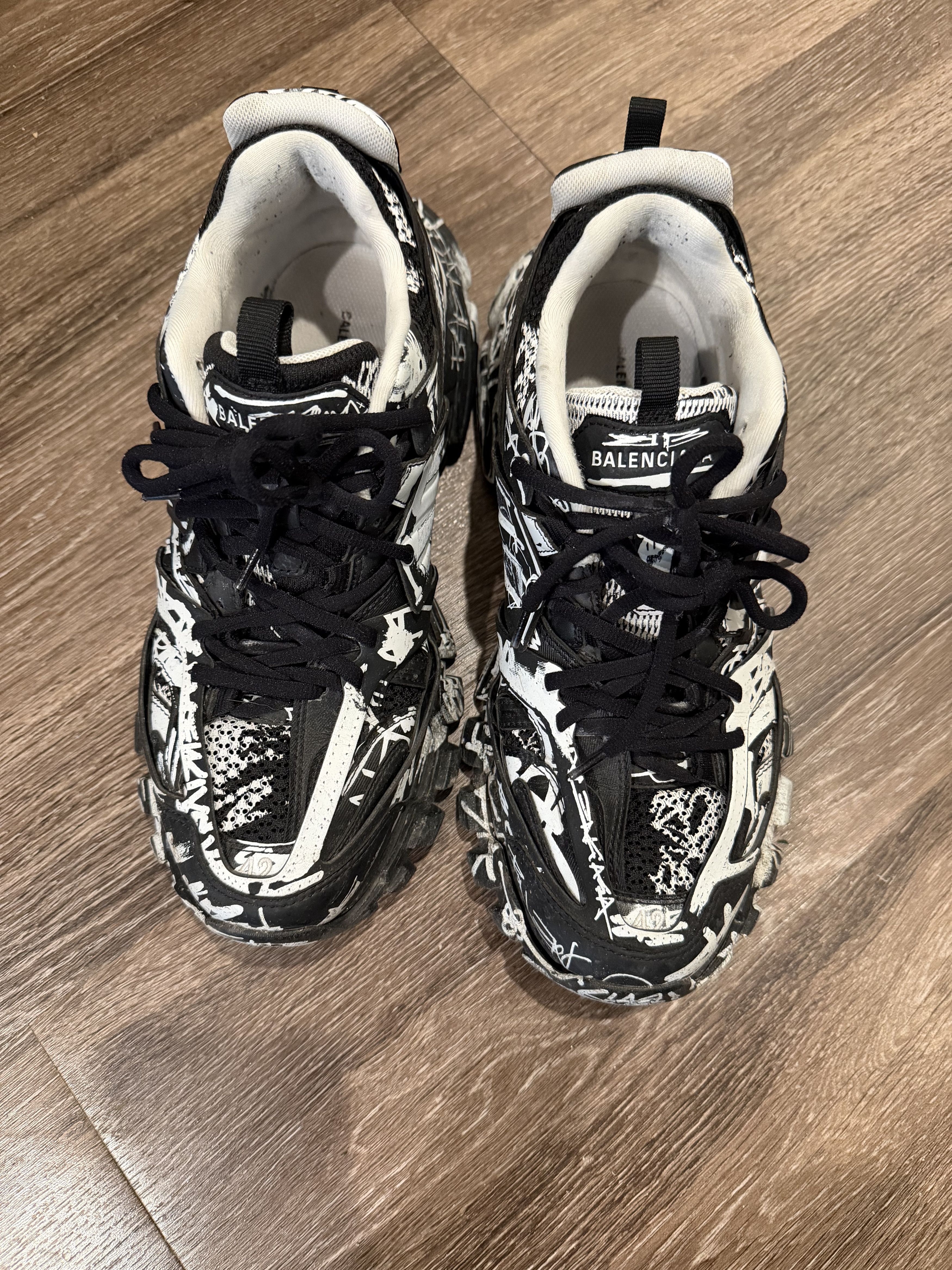 Balenciaga Balenciaga Track Sneakers "Graffiti" Black Size US 9 / EU 42 - 1 Thumbnail