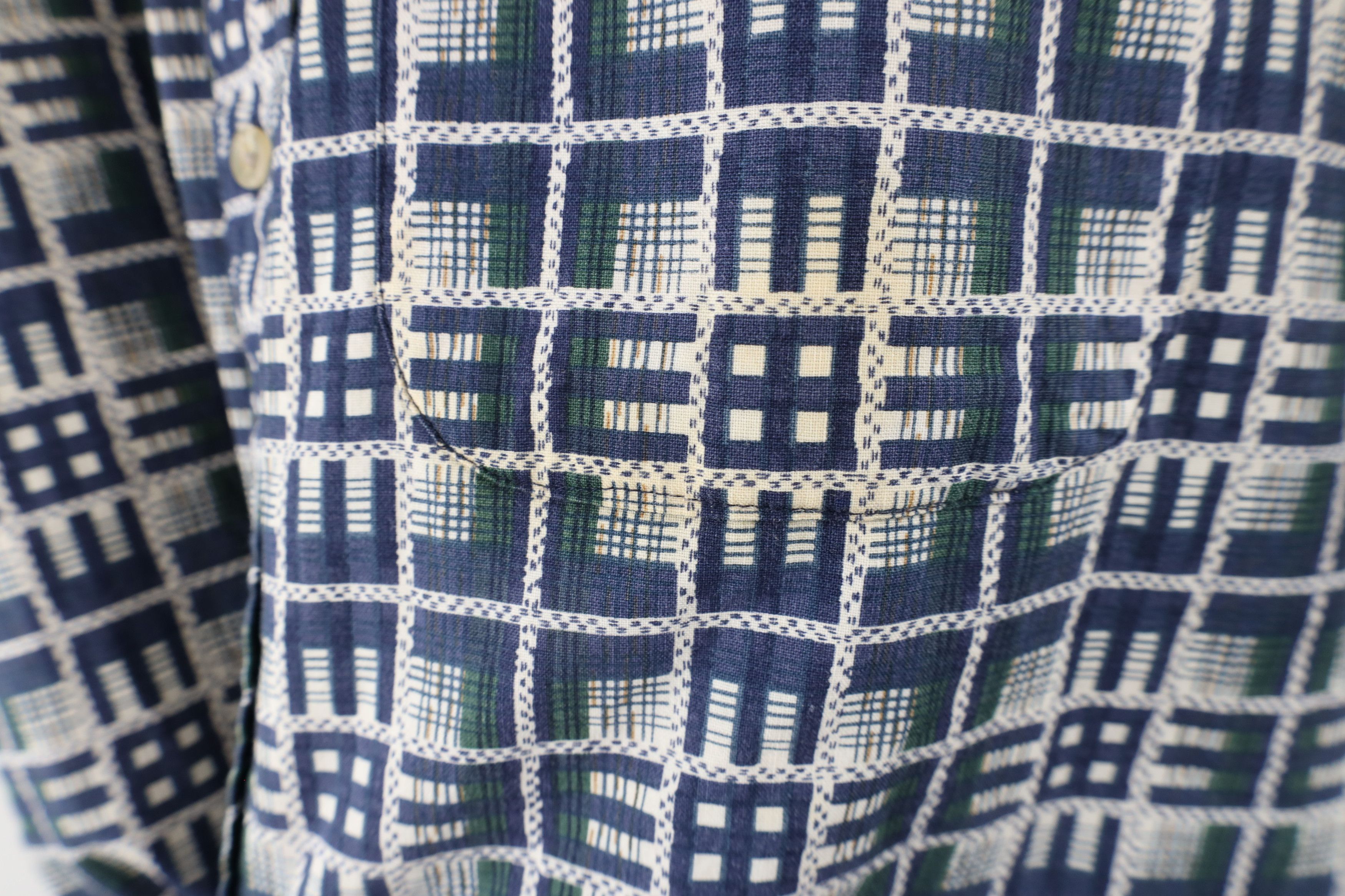 Vintage Vintage 90s Streetwear Short Sleeve Button Down Shirt Size US L / EU 52-54 / 3 - 4 Thumbnail