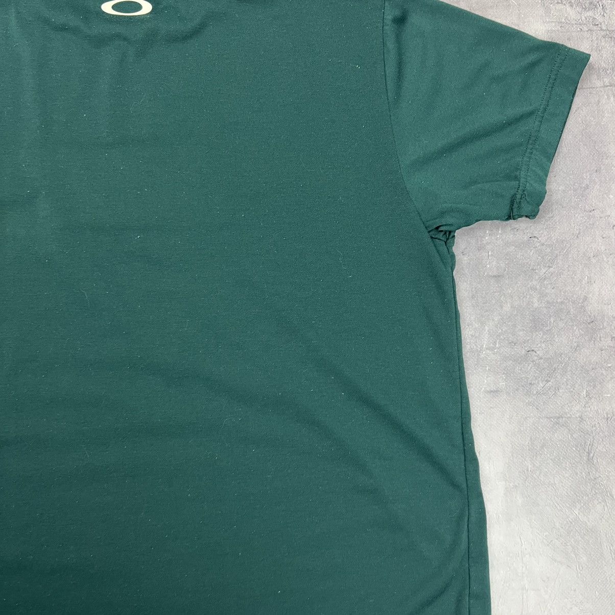 Vintage Rare! Oakley Perfomance Fit Spell Out Vintage Tee 00s Size US M / EU 48-50 / 2 - 14 Thumbnail