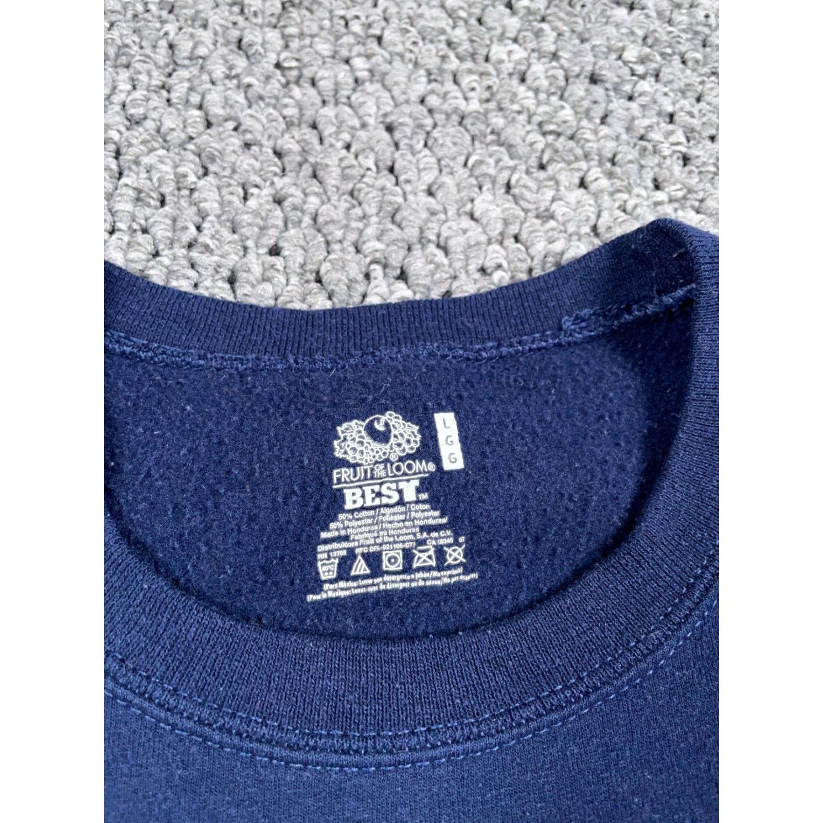 Fruit Of The Loom Fruit of the Loom Sweatshirt Adult Large Dark Blue Crewneck Midweight City Retro Size US L / EU 52-54 / 3 - 3 Thumbnail