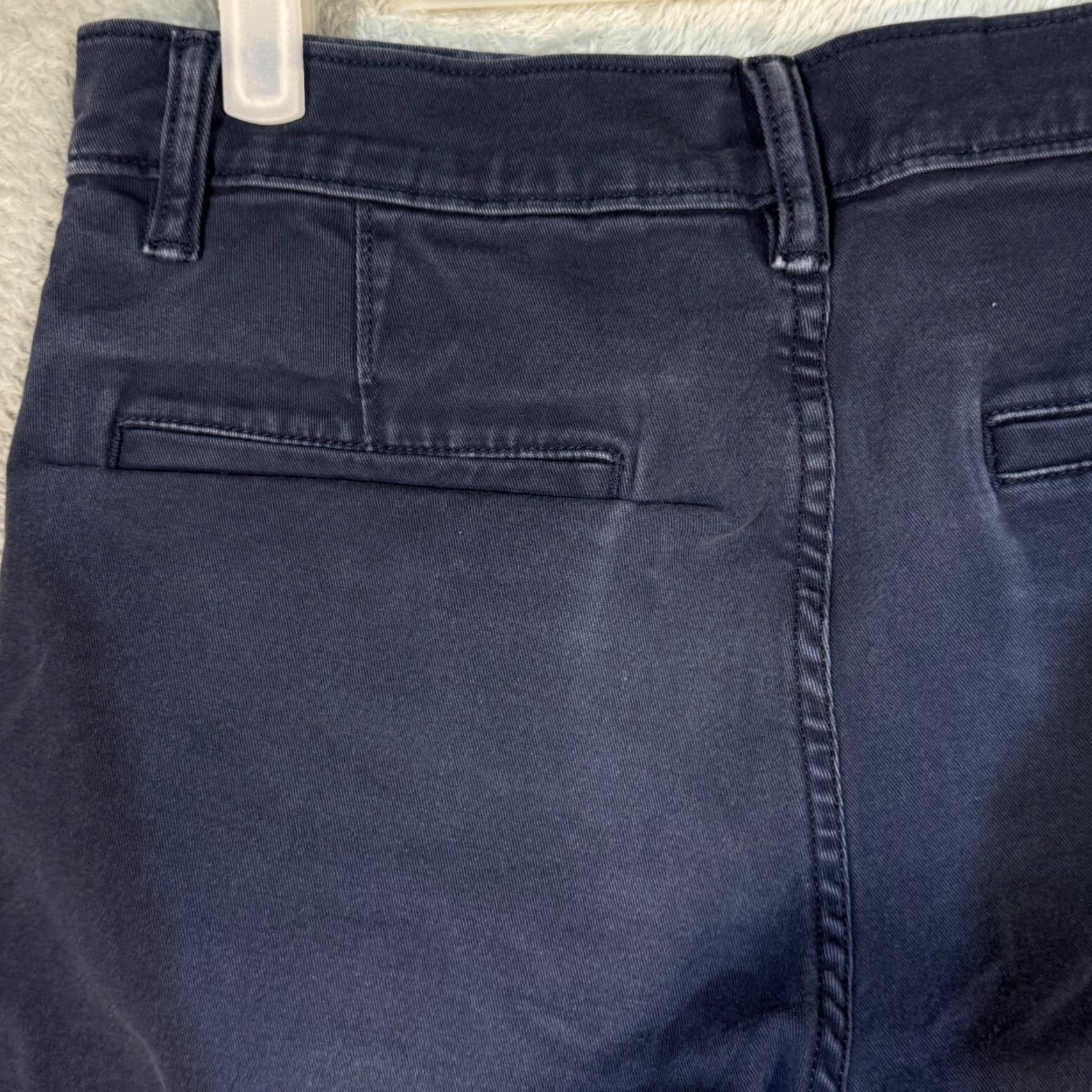 Levi's Levi’s 552 Mens Jeans Straight Leg Mid Rise Blue Denim Medium Wash 28 x 30 Jeans Men’s 28x30 Blue Denim Straight Leg (Levi’s 552) Size US 28 / EU 44 - 6 Thumbnail