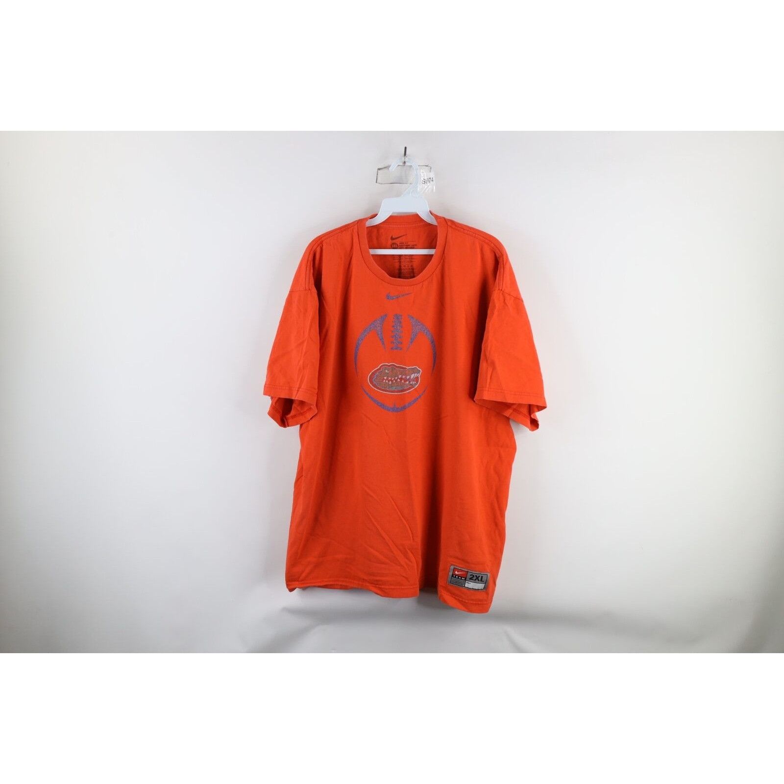 Nike × Vintage Vintage Nike Travis Scott University of Florida T-Shirt Size US XXL / EU 58 / 5 - 1 Thumbnail