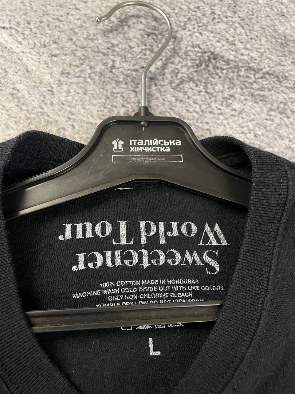 Band Tees Ariana Grande tour t-shirt 2019 Size US L / EU 52-54 / 3 - 4 Thumbnail