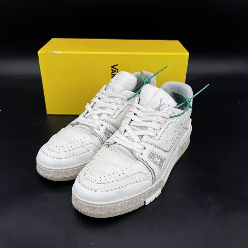 Louis Vuitton Louis Vuitton Leather Trainer Fashion Sneakers for Everyone 0079 Size US 8 / EU 41 - 1 Thumbnail