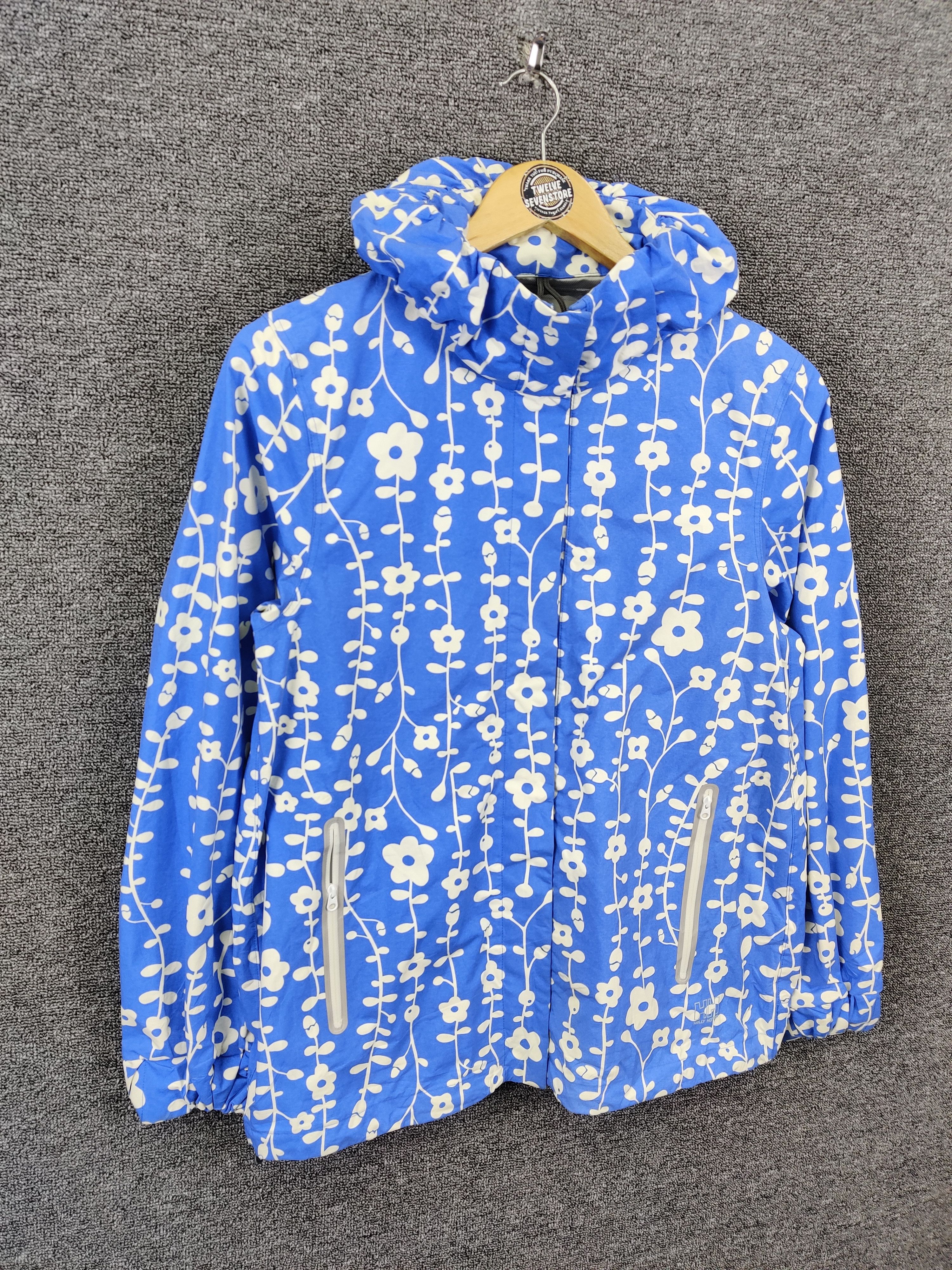 Helly Hansen Vintage Helly Hansen Fullprint Jacket Nice Design Size US L / EU 52-54 / 3 - 5 Thumbnail
