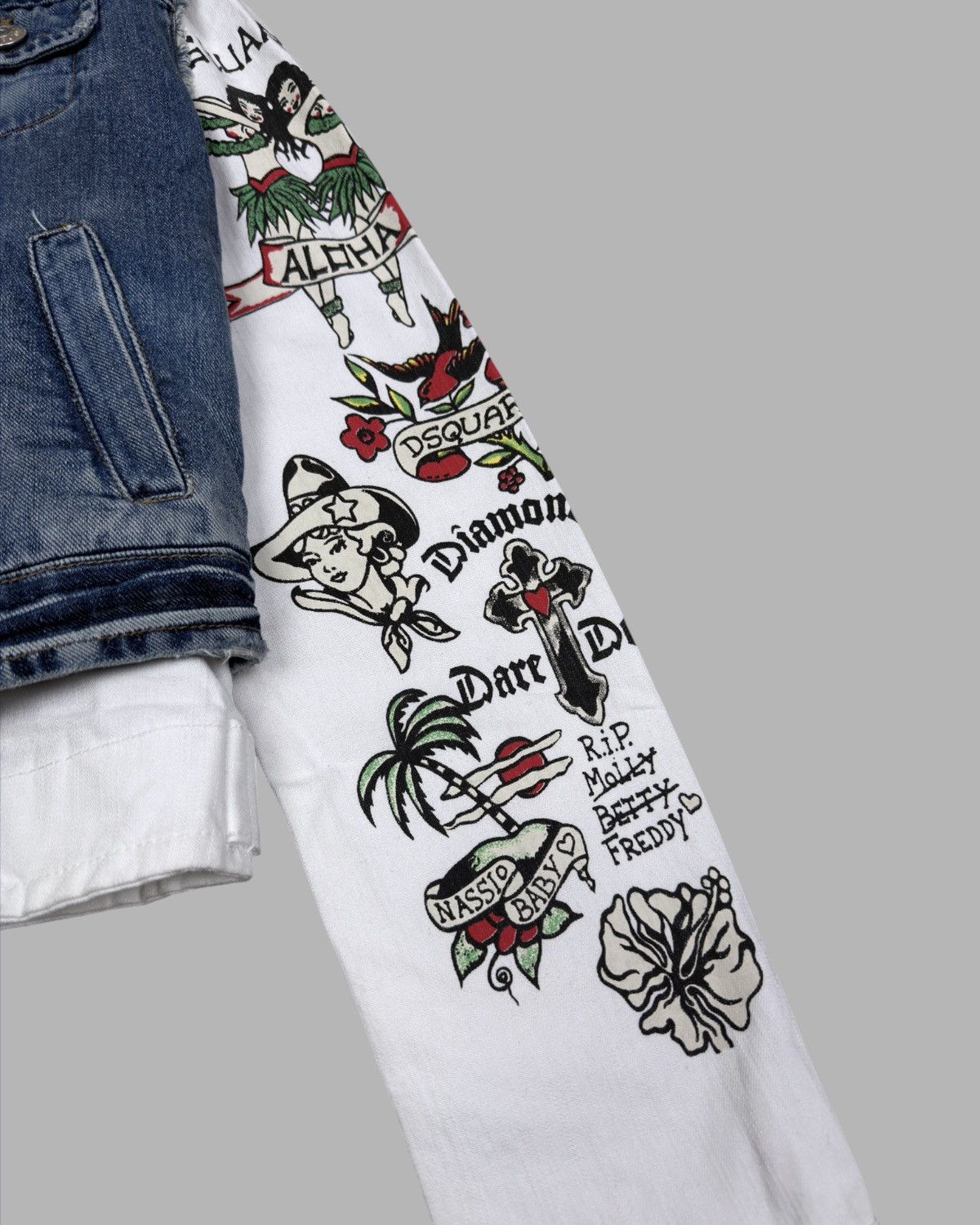 Dsquared2 SS 2005 Dsquared2 3 in 1 Tattoo Denim Jacket. Size US M / EU 48-50 / 2 - 10 Thumbnail