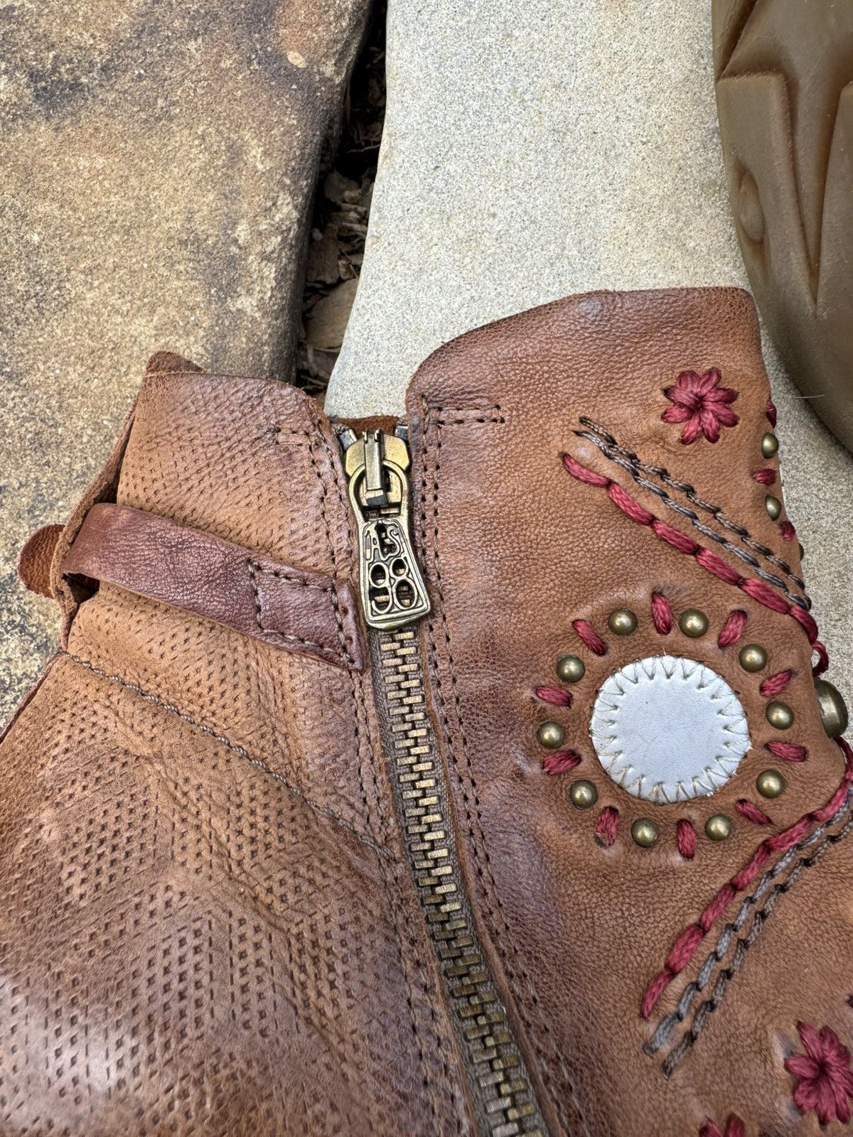 A.S.98 Vintage A.S.98 Gaudi Style Distressed Leather Boot Size US 8 / IT 38 - 7 Thumbnail