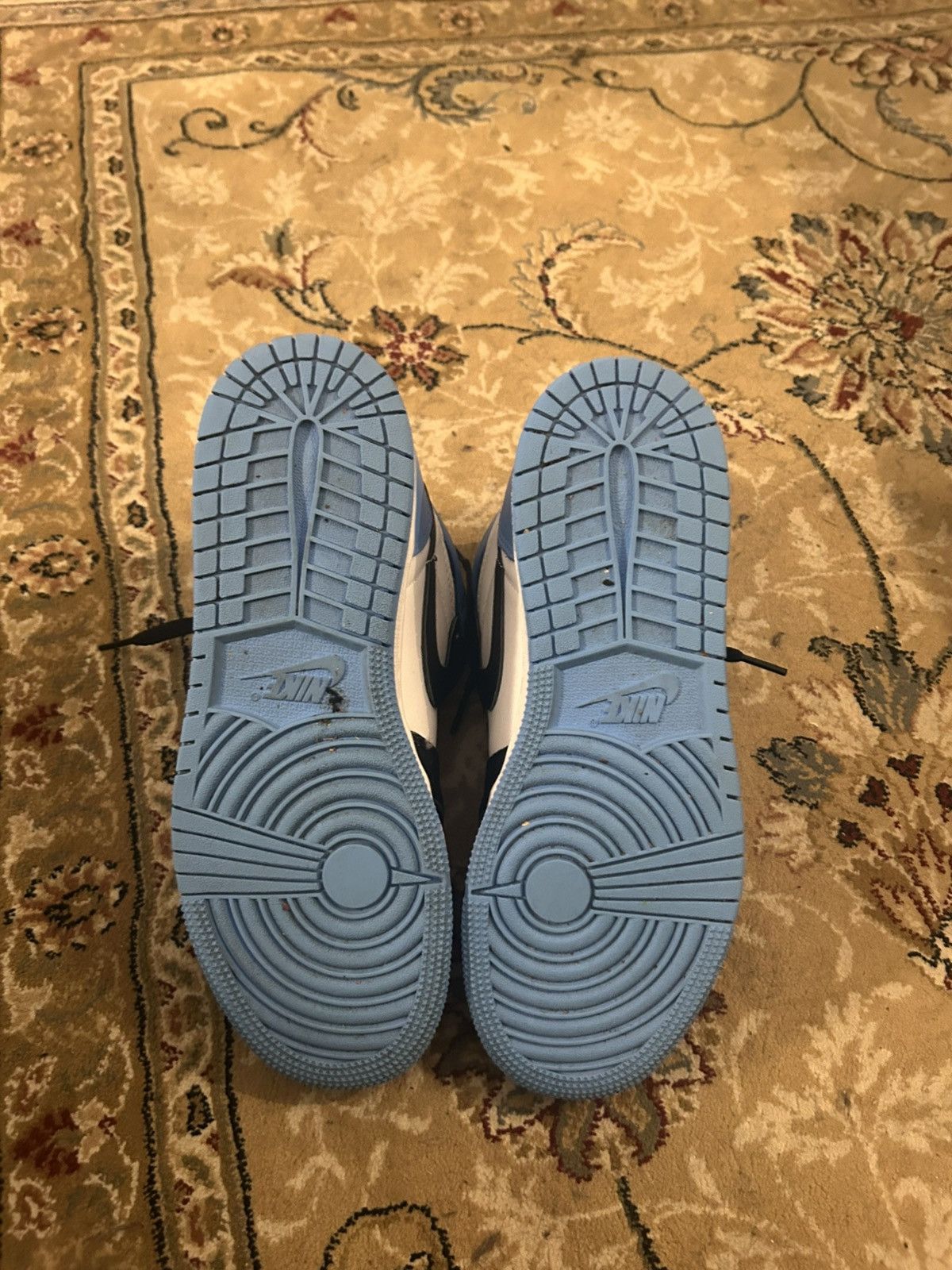 Jordan Brand Jordan 1 High Unc Toe Size US 8.5 / IT 38.5 - 3 Thumbnail