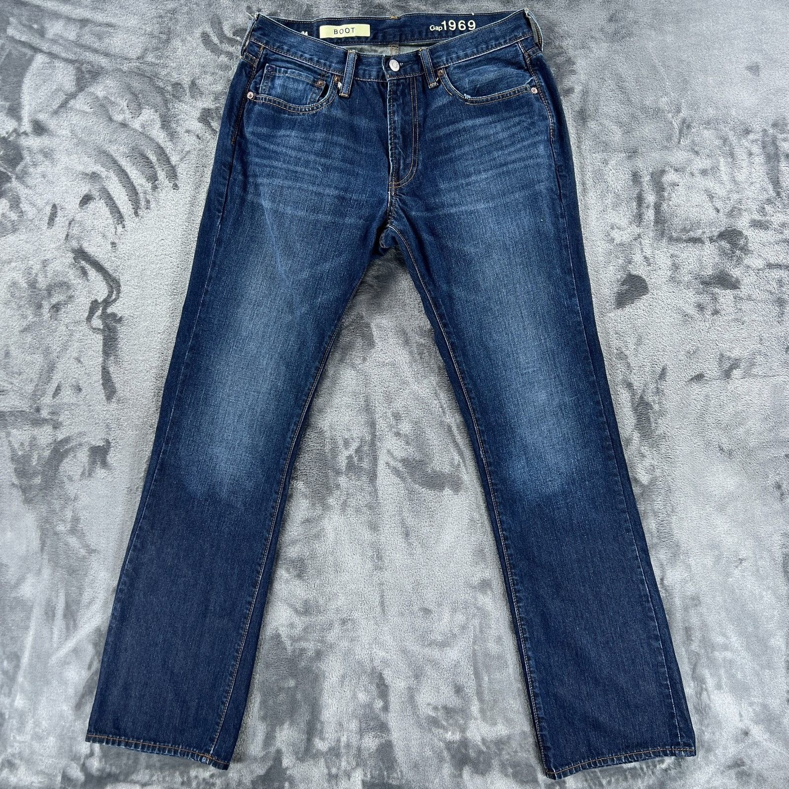 Gap Gap 1969 Jeans Men 32 x 32 Boot Cut Blue Denim Classic Vinta Size US 32 / EU 48 - 1 Thumbnail