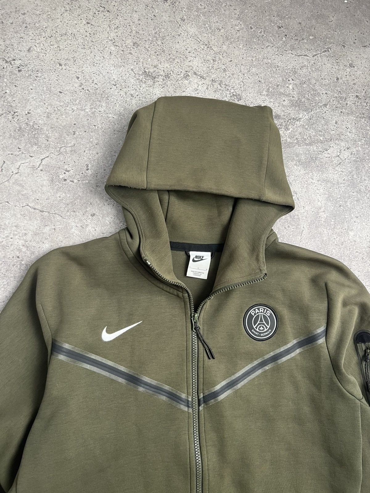 Nike Paris Saint-Germain PSG Tech Fleece Pack Zip Hoodie Size L Size US L / EU 52-54 / 3 - 4 Thumbnail