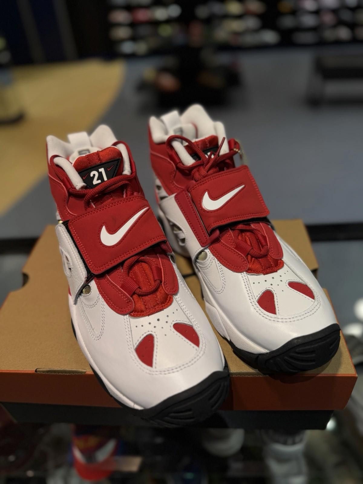 Nike Nike Air Diamond Turf II Reverse Prime Red Size 10.5 NEW Size US 10.5 / EU 43-44 - 11 Thumbnail