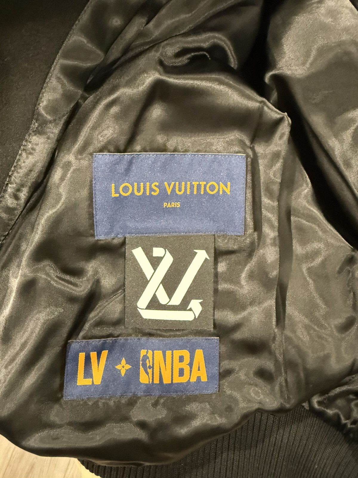 Louis Vuitton Louis Vuitton NBA Leather Varsity Jacket Size US M / EU 48-50 / 2 - 16 Thumbnail