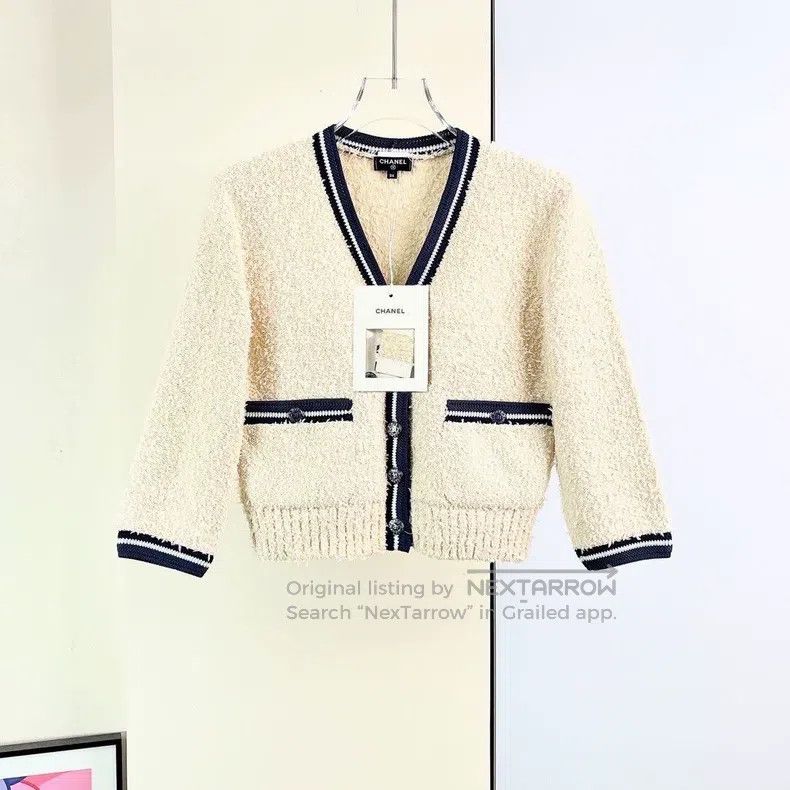 Chanel Chanel 19P beige cardigan coat Size XXS / US 00 / IT 34 - 1 Thumbnail