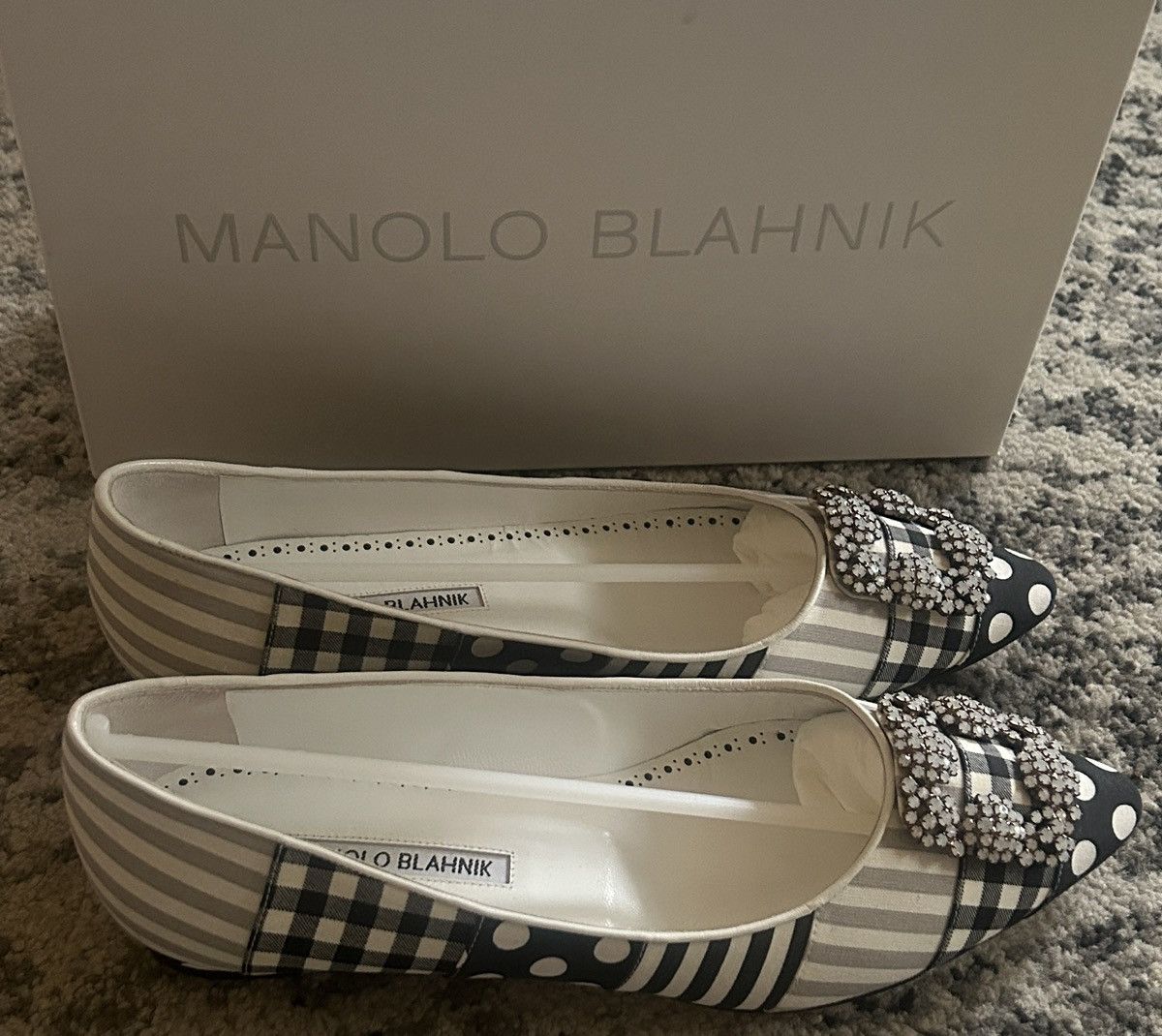 Manolo Blahnik Manolo Blahnik Hangisi Flat Patches Jewel Buckle Ballet Size US 9 / IT 39 - 3 Thumbnail