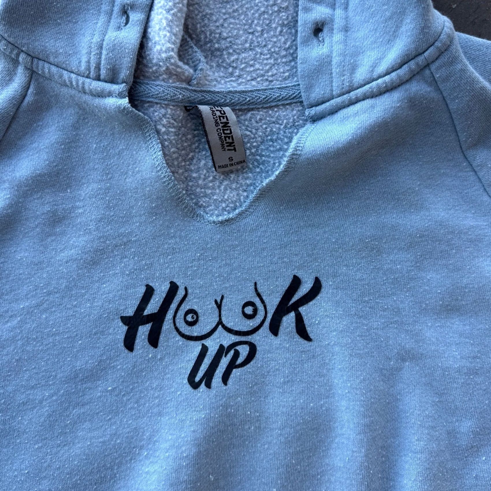 Vintage VINTAGE Y2K Hook Ups Blue Boobies Funny Hoodie Sweatshirt Longsleeve Small Women S Blue Hoodie Sweatshirt Boobies Funny Y2K Women Small Size S / US 4 / IT 40 - 3 Thumbnail