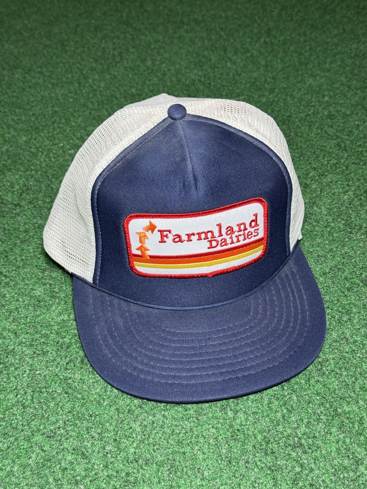 Vintage Farmland Daries Vintage Snapback Mesh Trucker Patch Cap Hat Size ONE SIZE - 1 Thumbnail