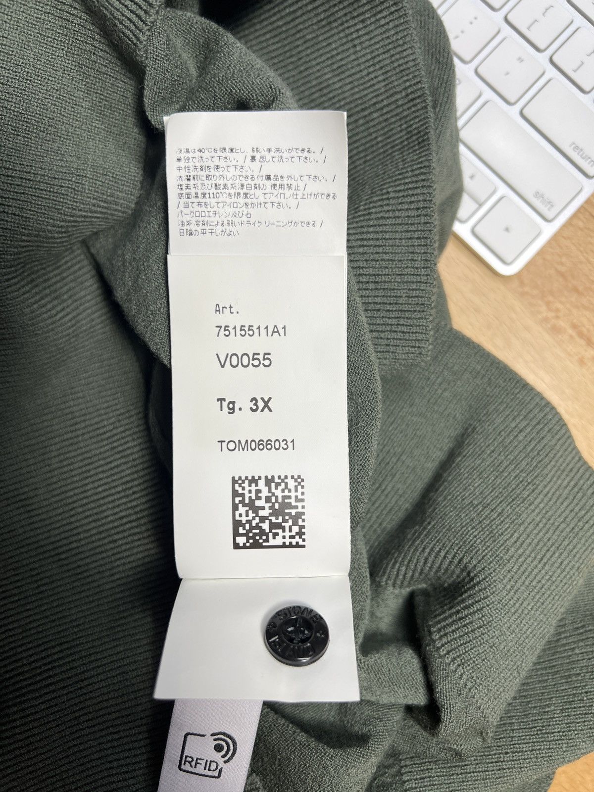 Stone Island Stone Island Wappen Patch Crew Neck Ribbon Wool Knit Top Size US XXL / EU 58 / 5 - 3 Thumbnail