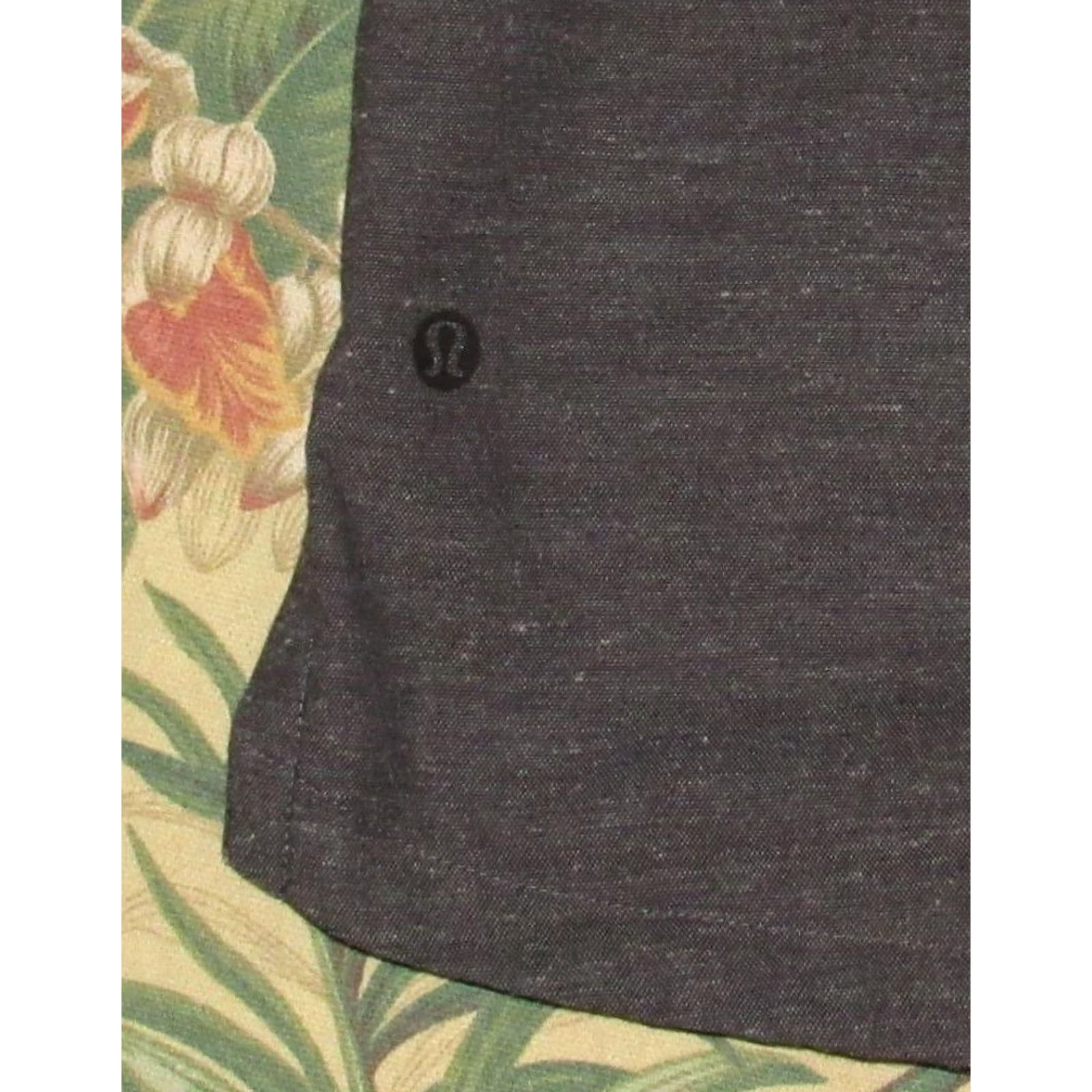 Lululemon LULULEMON Grey Short Sleeve Button Snap Shirt Medium Mens Size US M / EU 48-50 / 2 - 3 Thumbnail