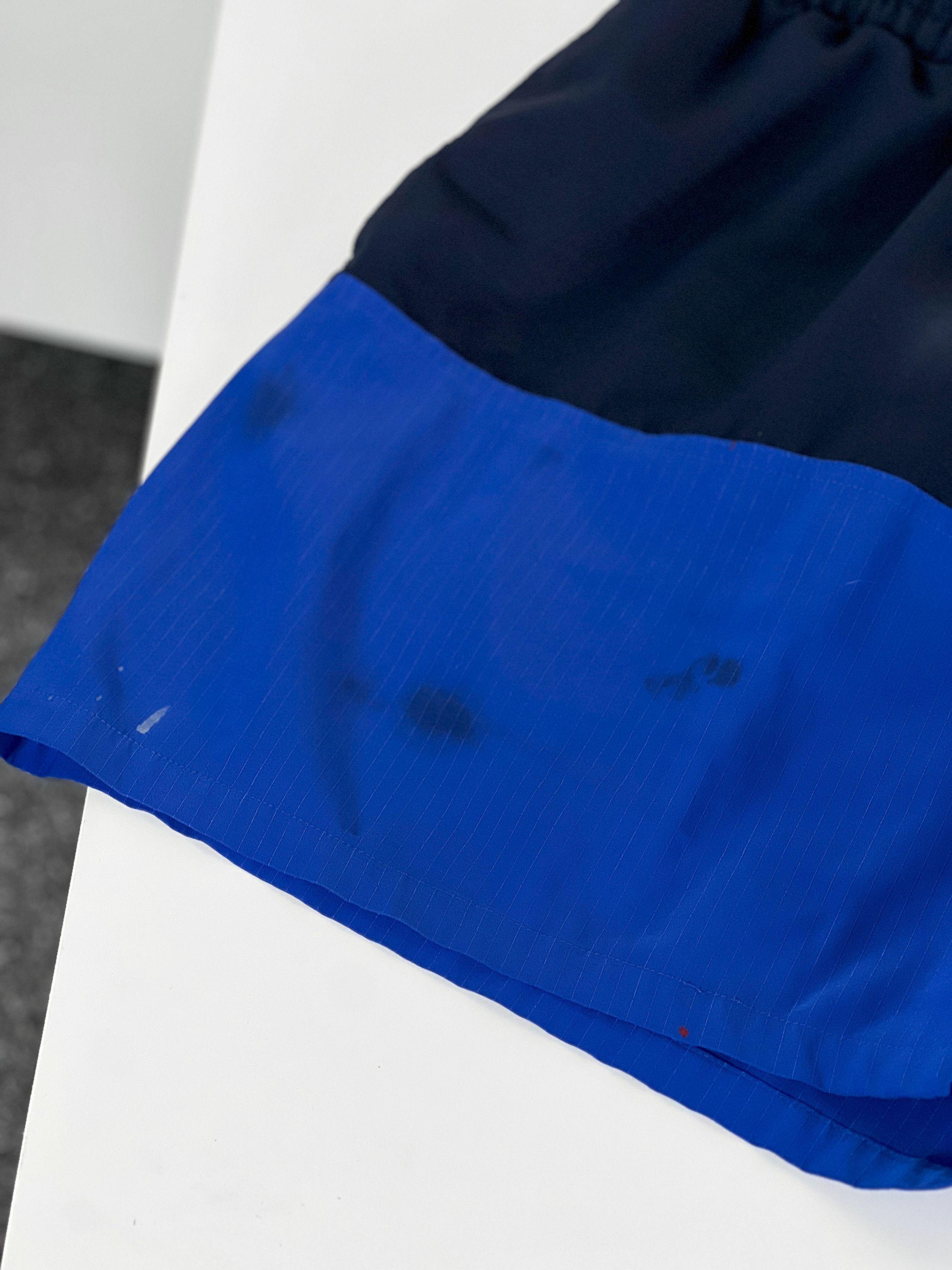 Nike Nike Vintage 90`s Men`s Shorts Size US 38 / EU 54 - 8 Thumbnail