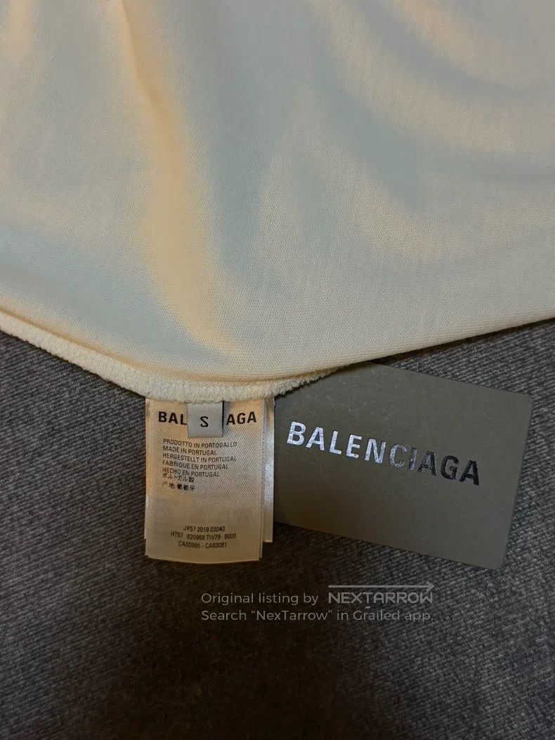 Balenciaga Balenciaga White Mastercard Logo Printed Short Sleeve T-Sh Size US S / EU 44-46 / 1 - 4 Thumbnail