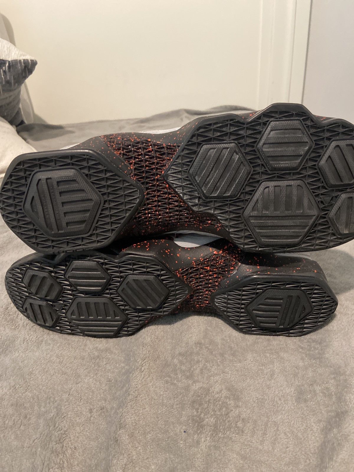 Nike Nike LeBron, 13 “rubber city” Size US 15 / EU 48 - 5 Thumbnail