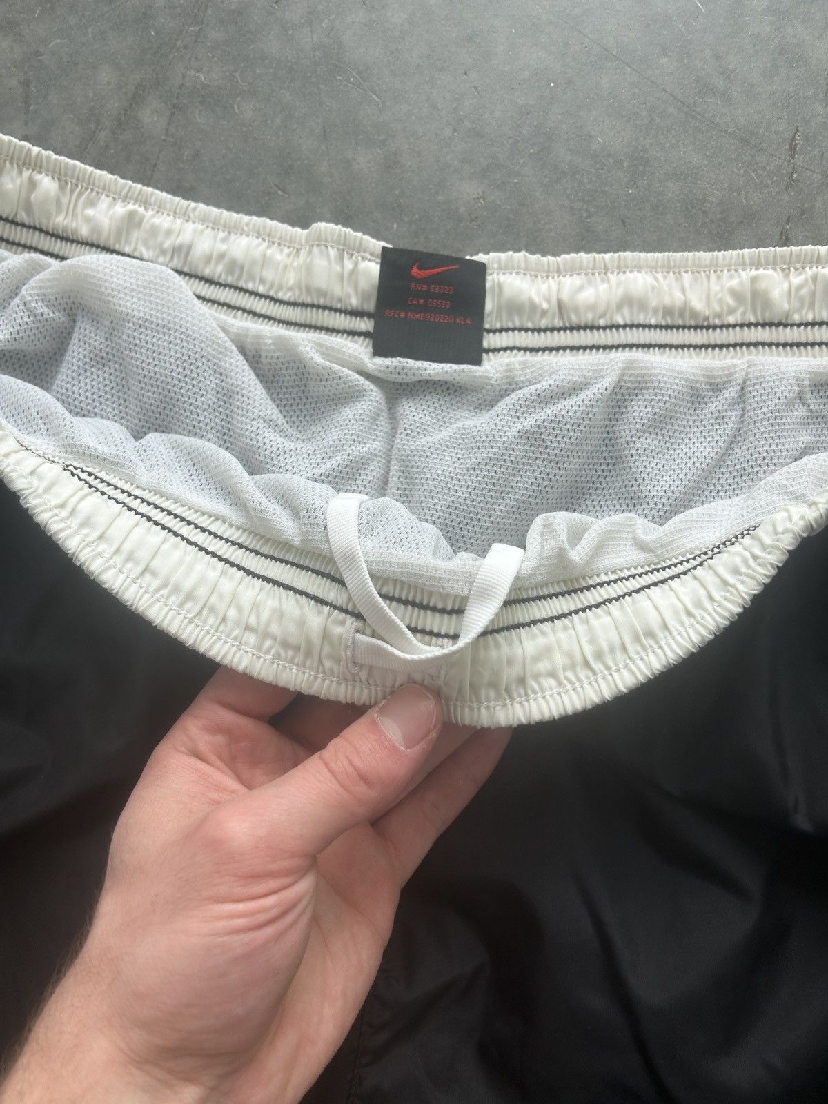 Nike × Vintage Vintage 90s Nike Nylon Swim Shorts Size US 35 - 4 Thumbnail