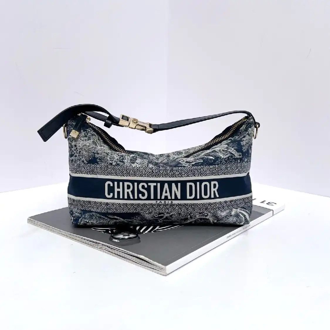 Dior DIOR Diortravel Nomad Medium dark bluefabric embroidery jacquard Nomad bag handb Size ONE SIZE - 1 Thumbnail