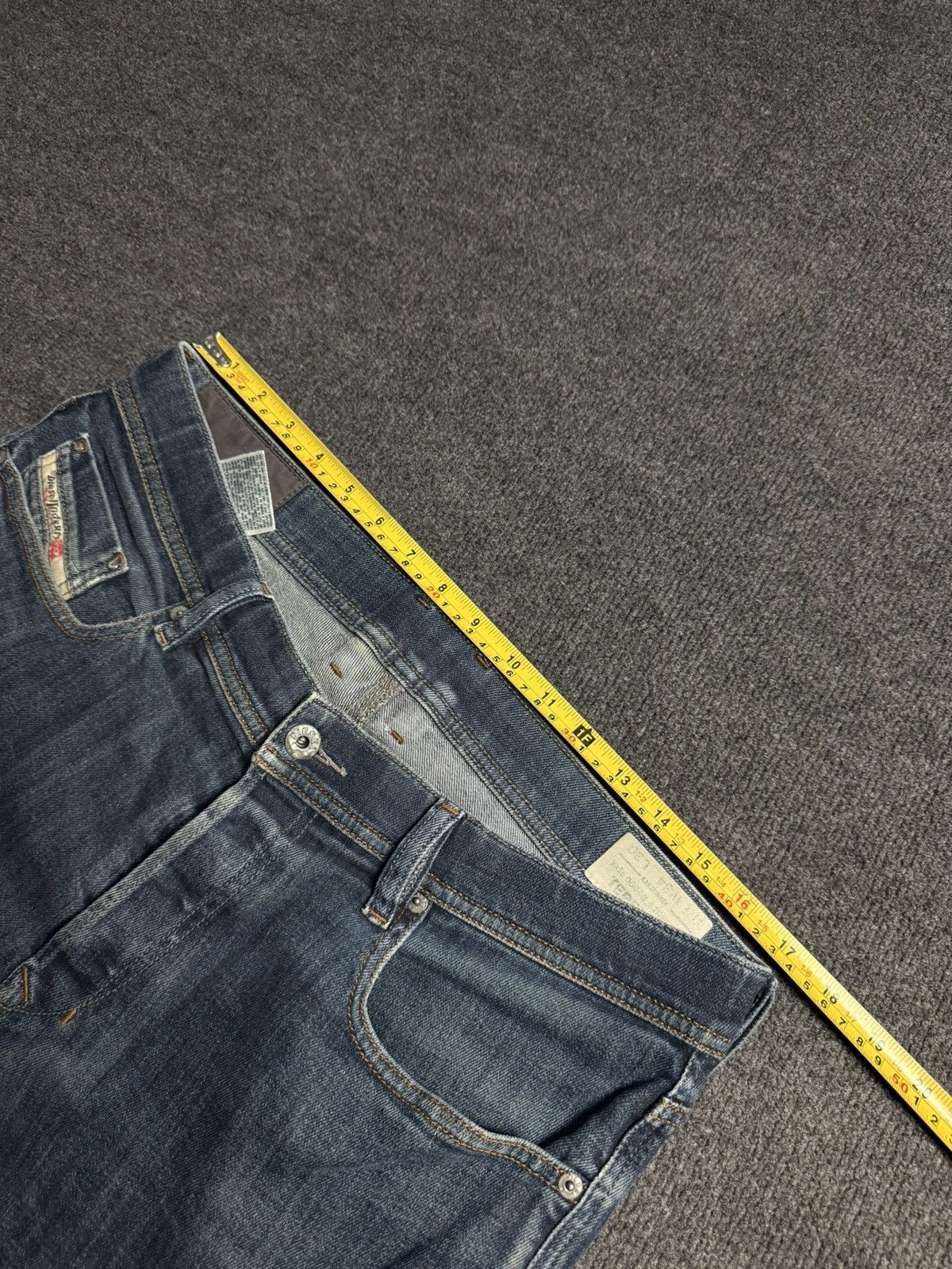 Diesel 00s Diesel Tepphar Slim Tapered Carrot Distressed Jeans W34 Size US 34 / EU 50 - 18 Thumbnail