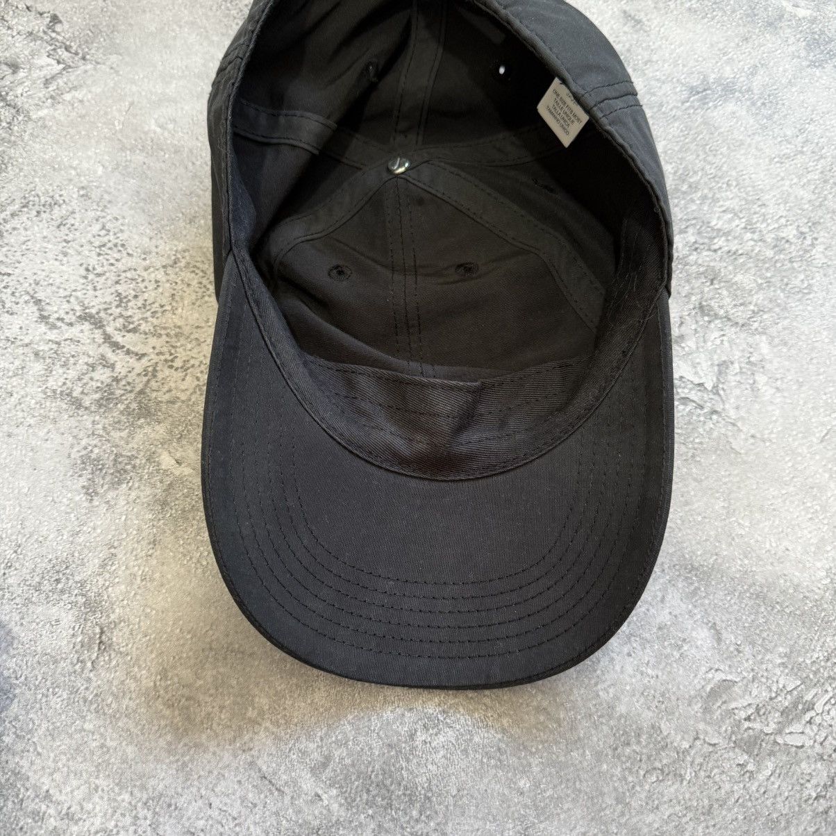 Vintage Vintage Nike Cap Metal Small Logo Y2K Size ONE SIZE - 4 Thumbnail