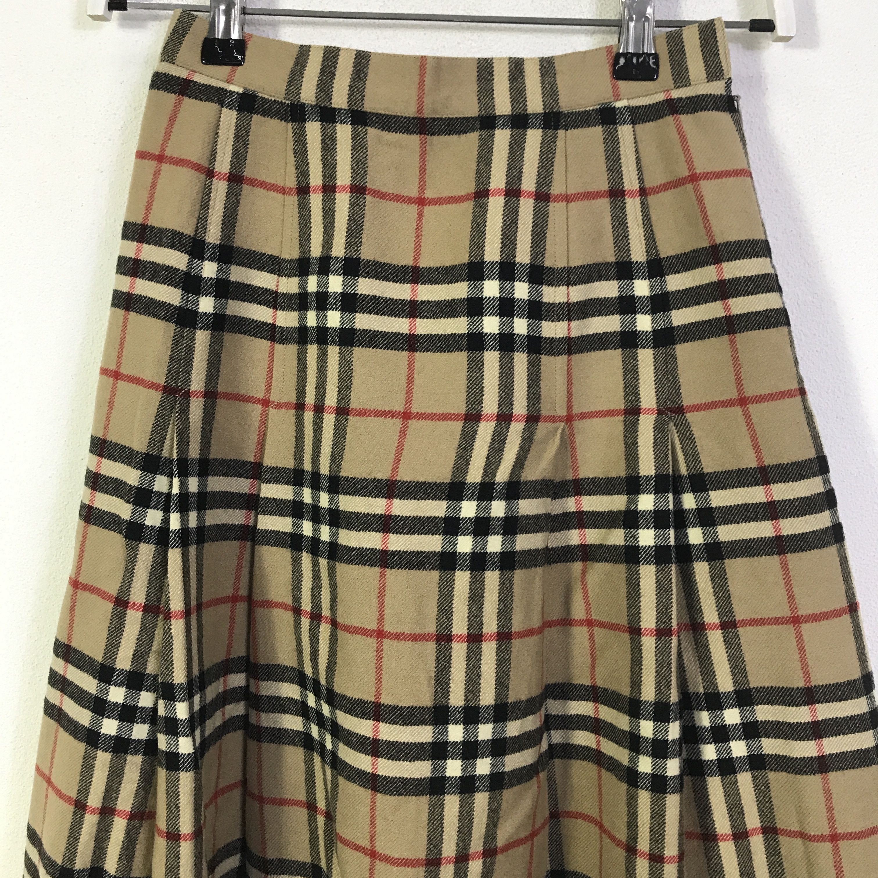 Burberry burberry skirt K130B19 Size 22" - 2 Thumbnail