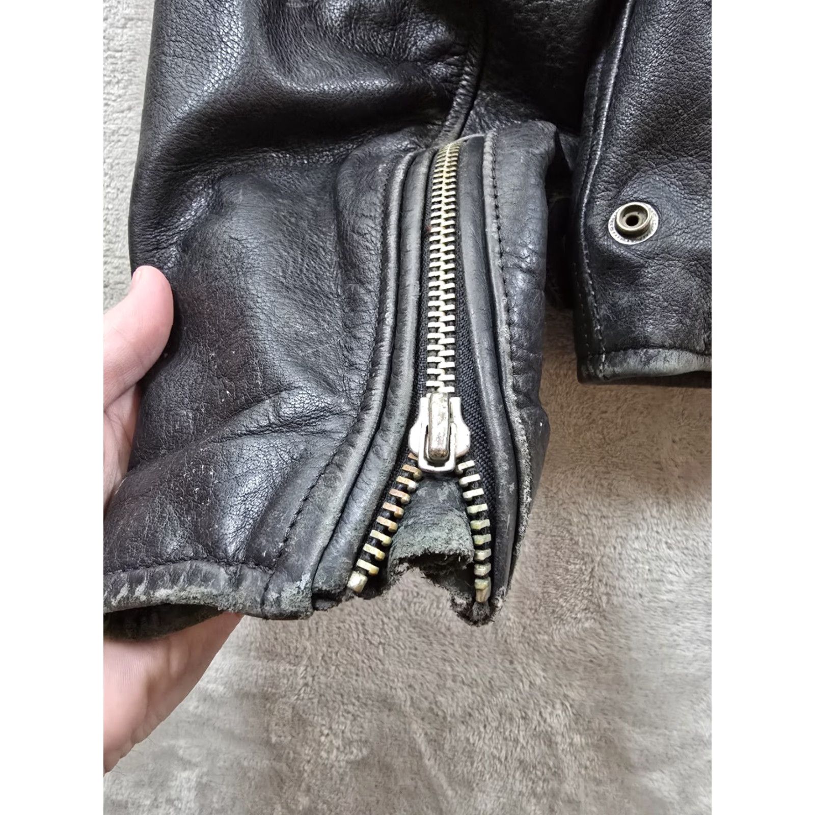 Harley Davidson **Vintage Harley-Davidson Embossed Leather Jacket Mens M Black** User: **Vintage Harley-Davidson Embossed Leather Jacket M Black** Size US M / EU 48-50 / 2 - 6 Thumbnail
