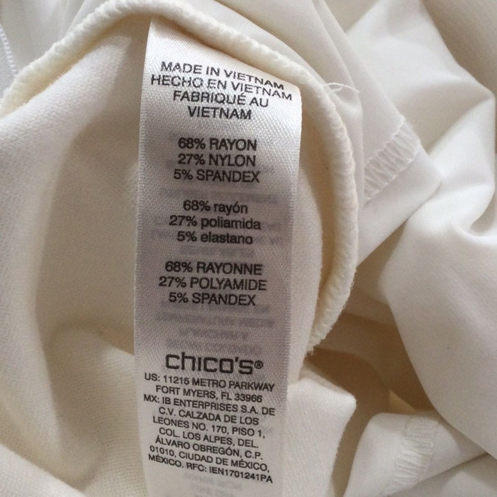Chicos Fabulously Slimming by Chico's White Ankle Pant Sz 2.5/L/14 Size 36" / US 14 / IT 50 - 9 Thumbnail