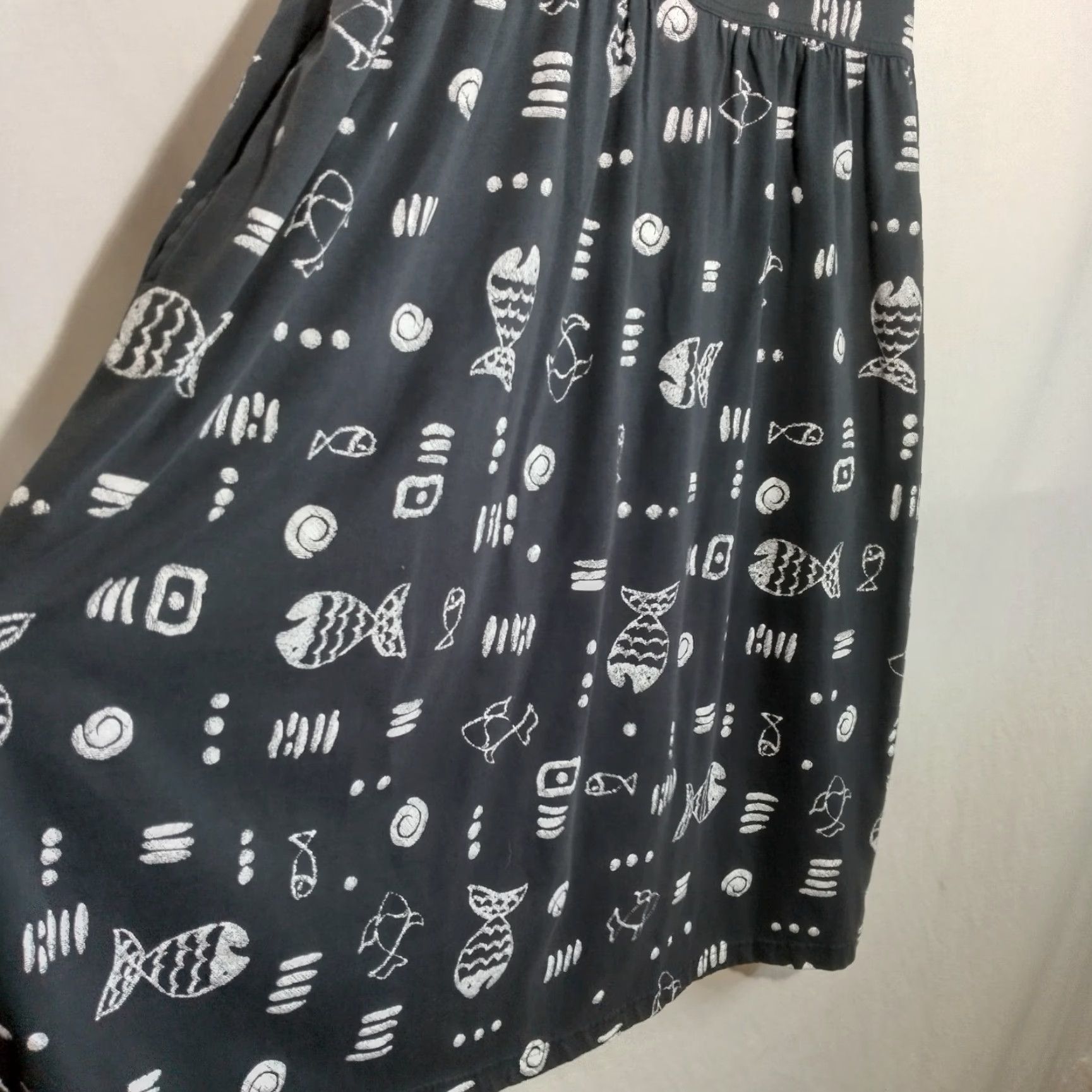 Basic Editions Vintage Basic Editions Women’s Midi Dress Black Sleeveless Boho Fish Pattern Casual Summer Fall Spring Vacation Size L / US 10 / IT 46 - 7 Thumbnail