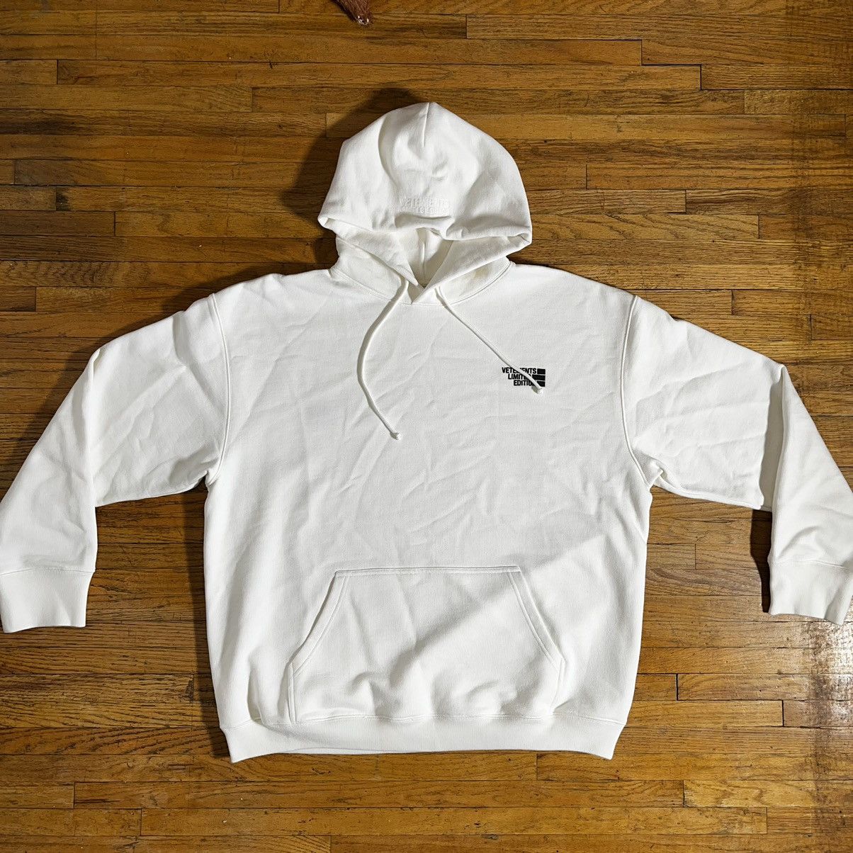 Vetements Sz XL Oversized Vetements Hoodie Limited Edition Hoodie offw Size US XL / EU 56 / 4 - 1 Thumbnail