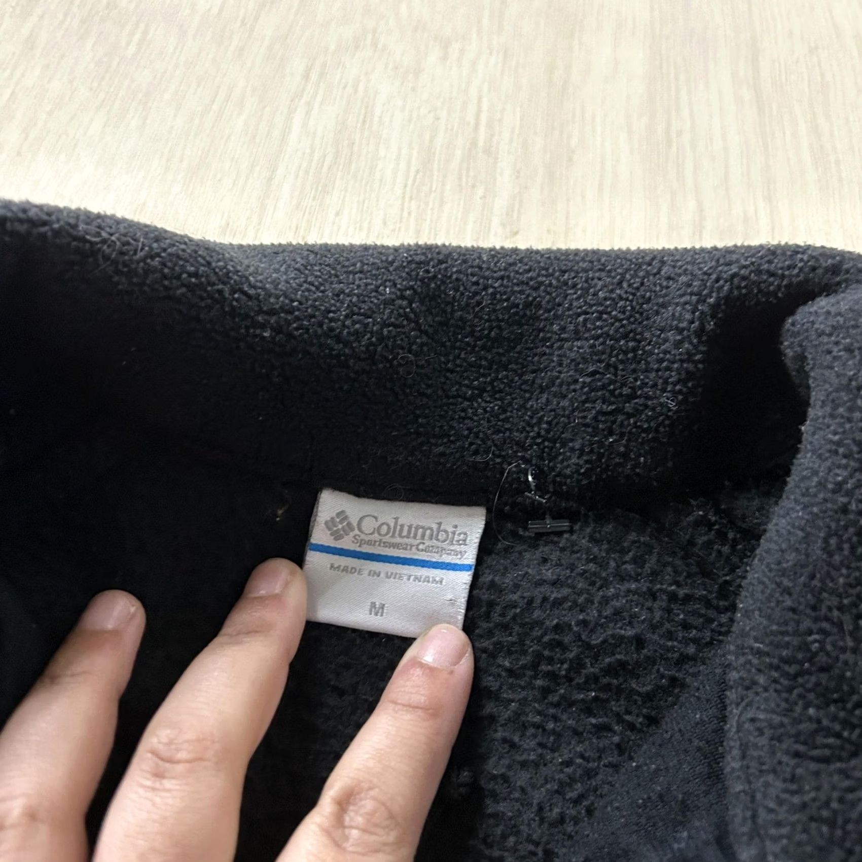 Vintage Columbia Fleece Jacket Womens Medium Black Full Zip Solid Logo Pockets Size M / US 6-8 / IT 42-44 - 2 Thumbnail