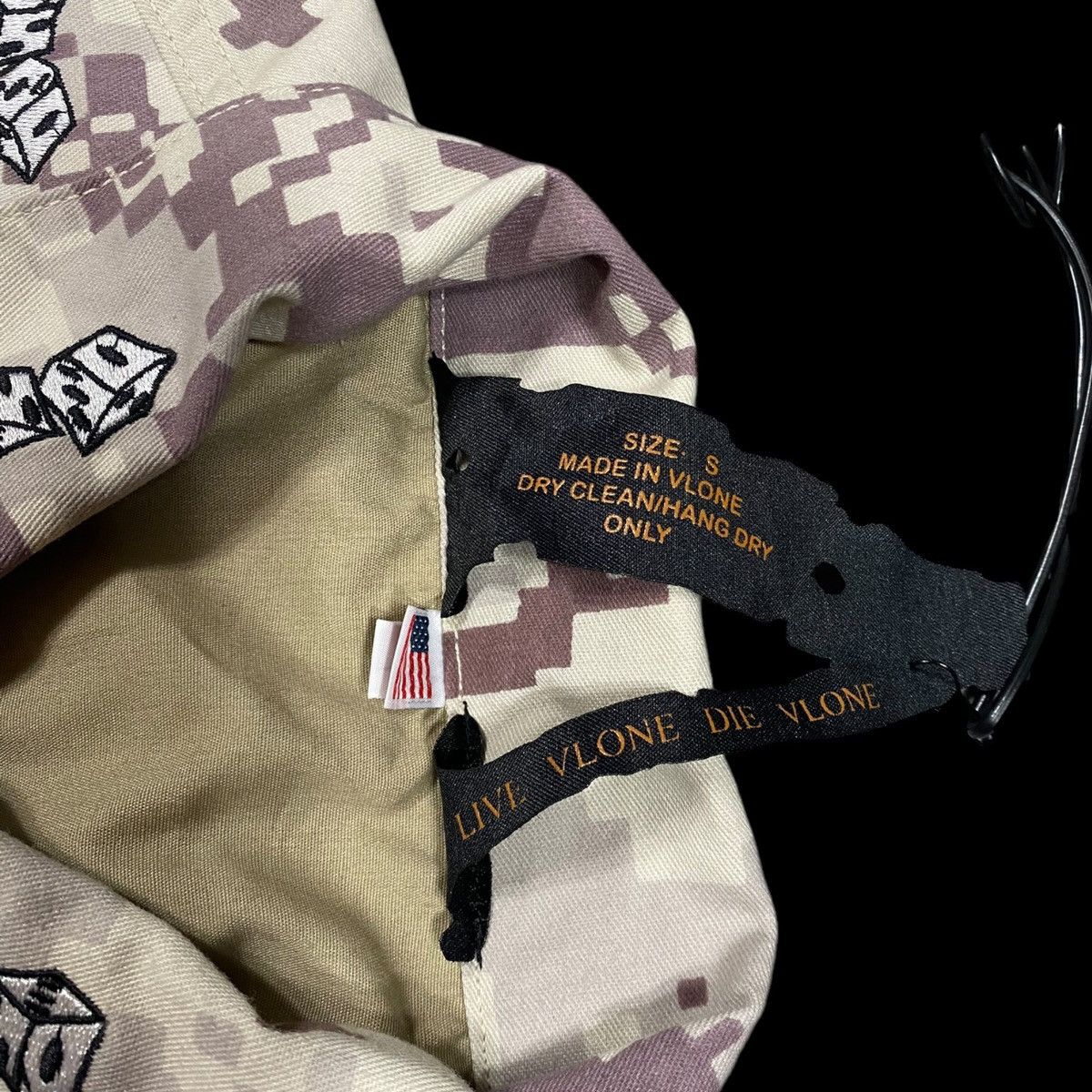 Vlone Vlone Digital Camo Denim Jacket (Small) Size US S / EU 44-46 / 1 - 4 Thumbnail