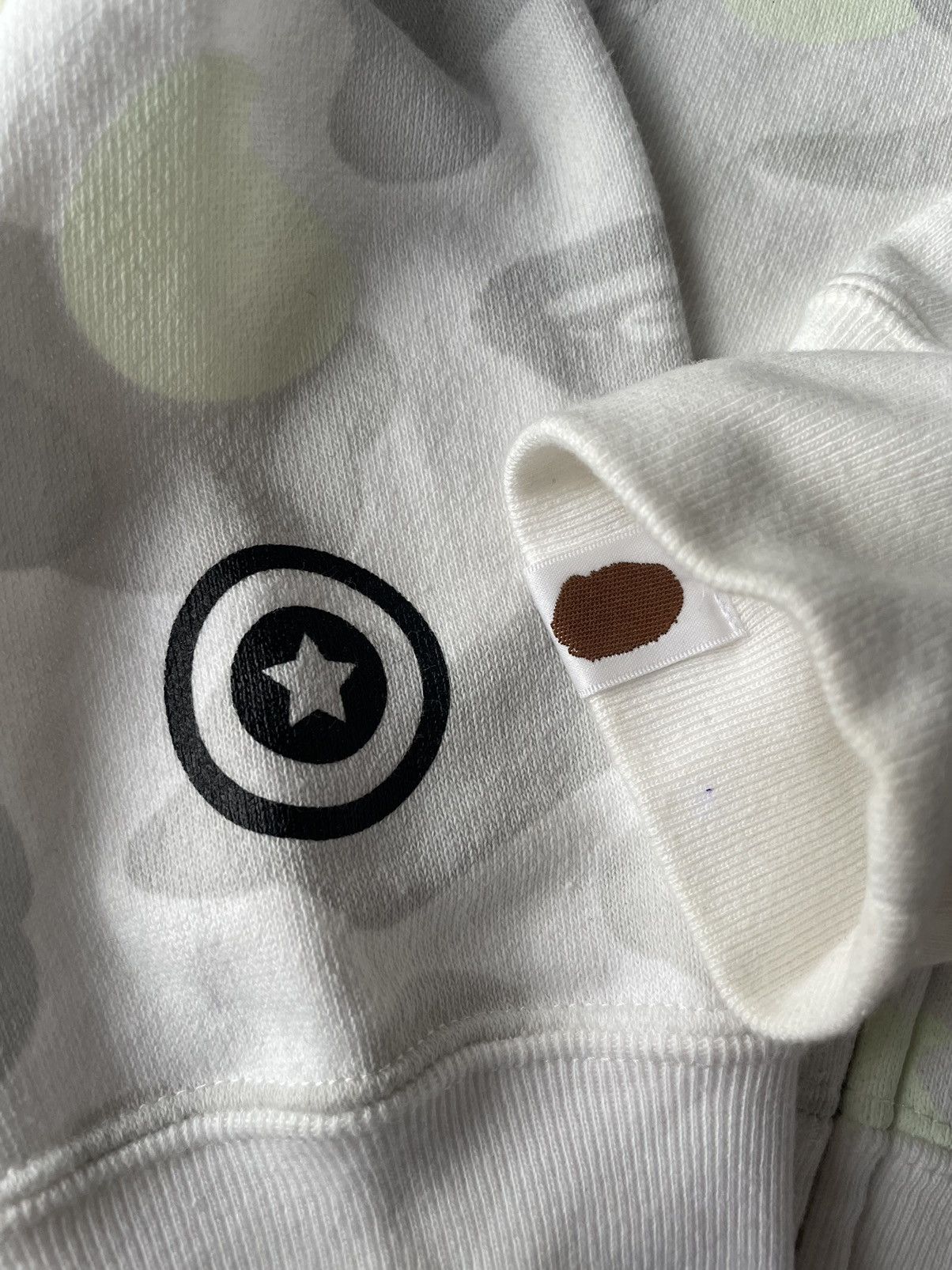 Bape Bape GITD City Camo Shark Fullzip Hoodie Size XS / US 0-2 / IT 36-38 - 10 Thumbnail