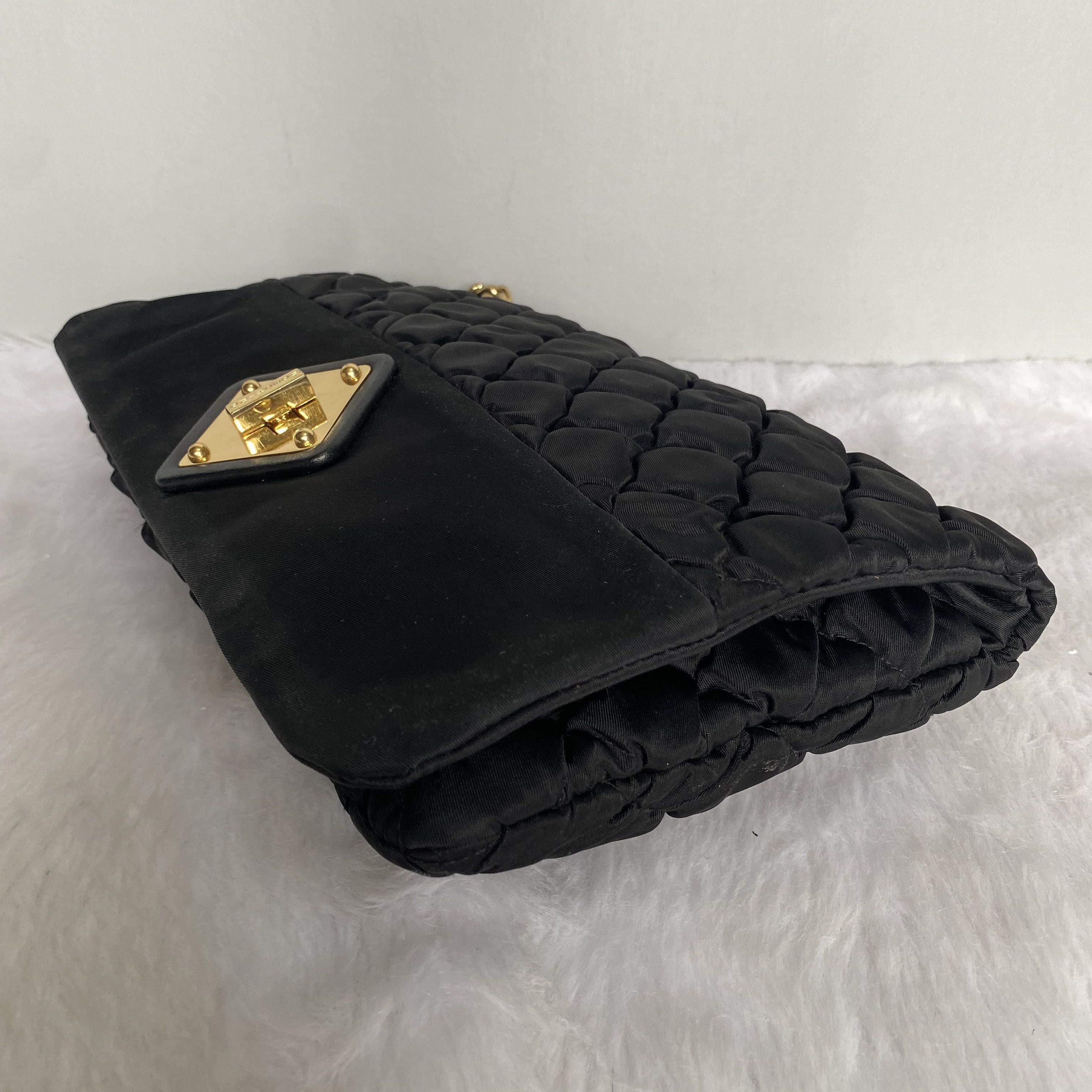 Moschino Black Gold Quilted Nylon Clutch Bag Size ONE SIZE - 6 Thumbnail