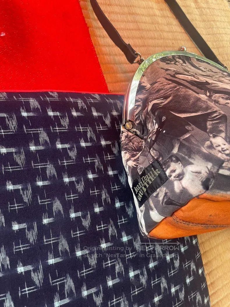 Jean Paul Gaultier Jean Paul Gaultier Satin Portrait Clutch Bag. Size ONE SIZE - 2 Thumbnail